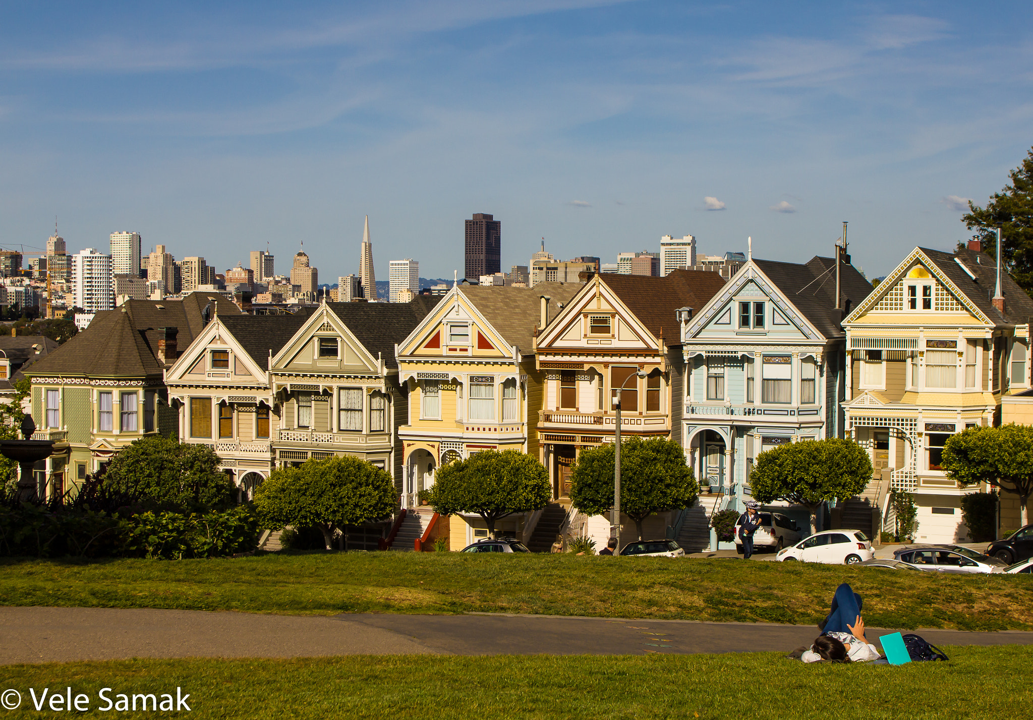 EF28-70mm f/2.8L USM sample photo. Relaxing by the painted ladies photography