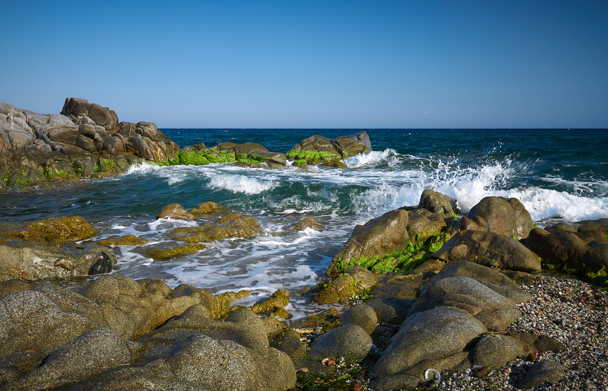 Panasonic Lumix DMC-GX7 + Panasonic Lumix G Vario 14-42mm F3.5-5.6 II ASPH Mega OIS sample photo. Torre di bari - sardegna photography