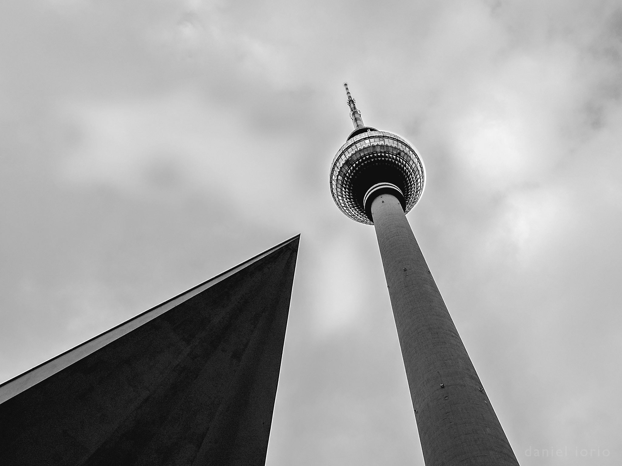 Olympus OM-D E-M10 + Tamron 14-150mm F3.5-5.8 Di III sample photo. Berlin fernsehturm photography