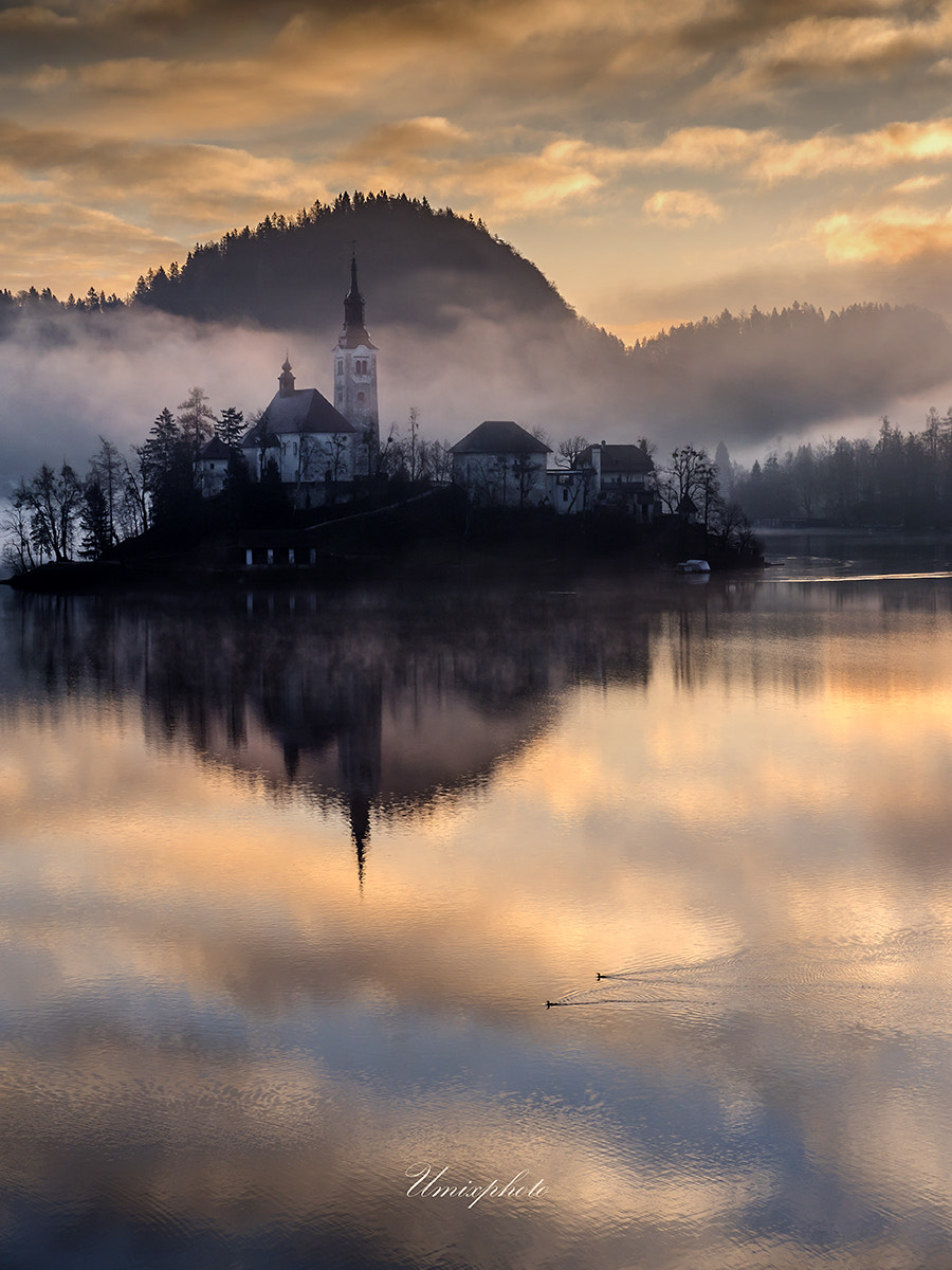 Panasonic Lumix G X Vario 35-100mm F2.8 OIS sample photo. Morning at bled photography