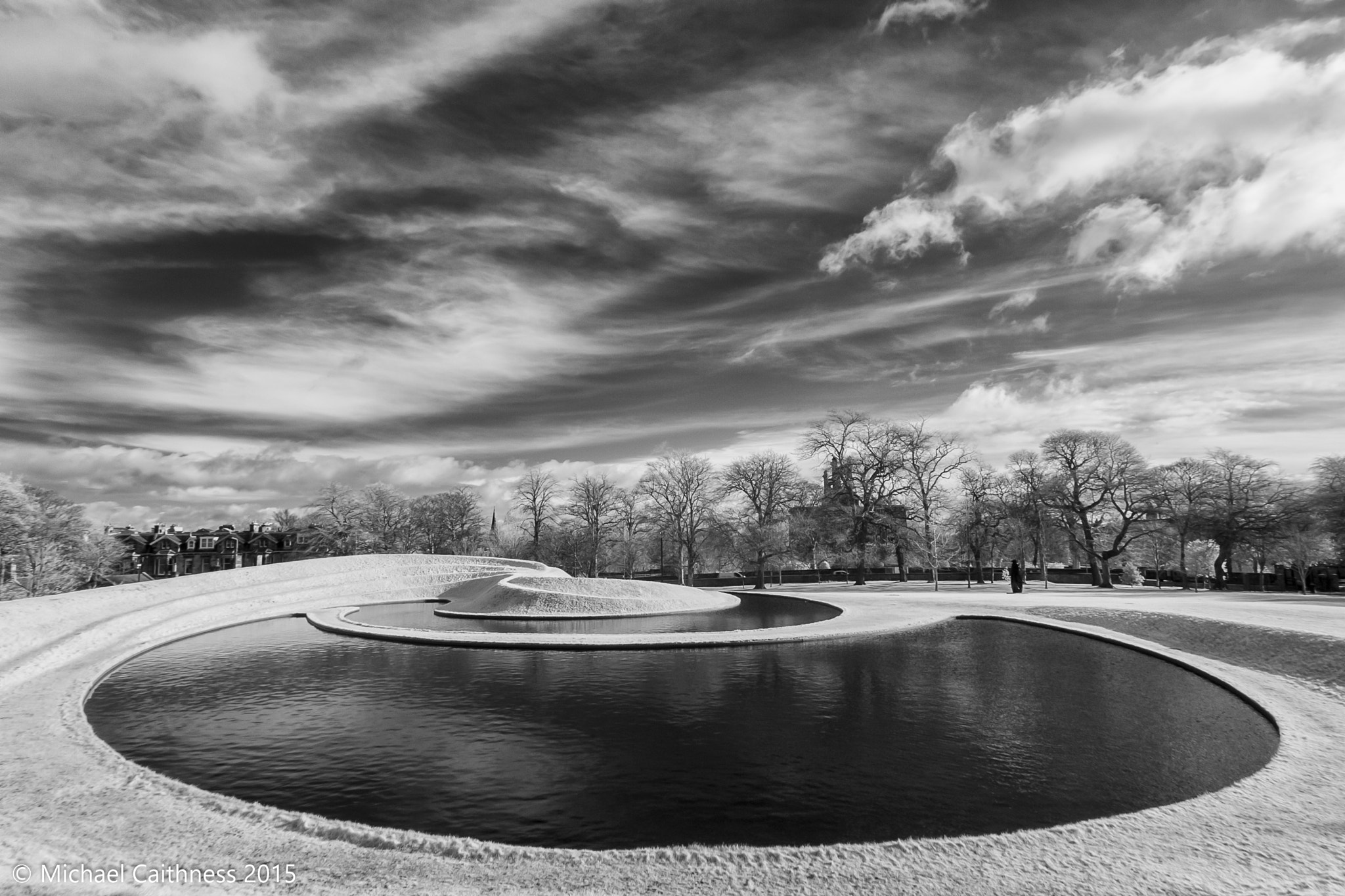 Canon EOS-1D Mark II sample photo. Landform at the gallery of modern art edinburgh photography