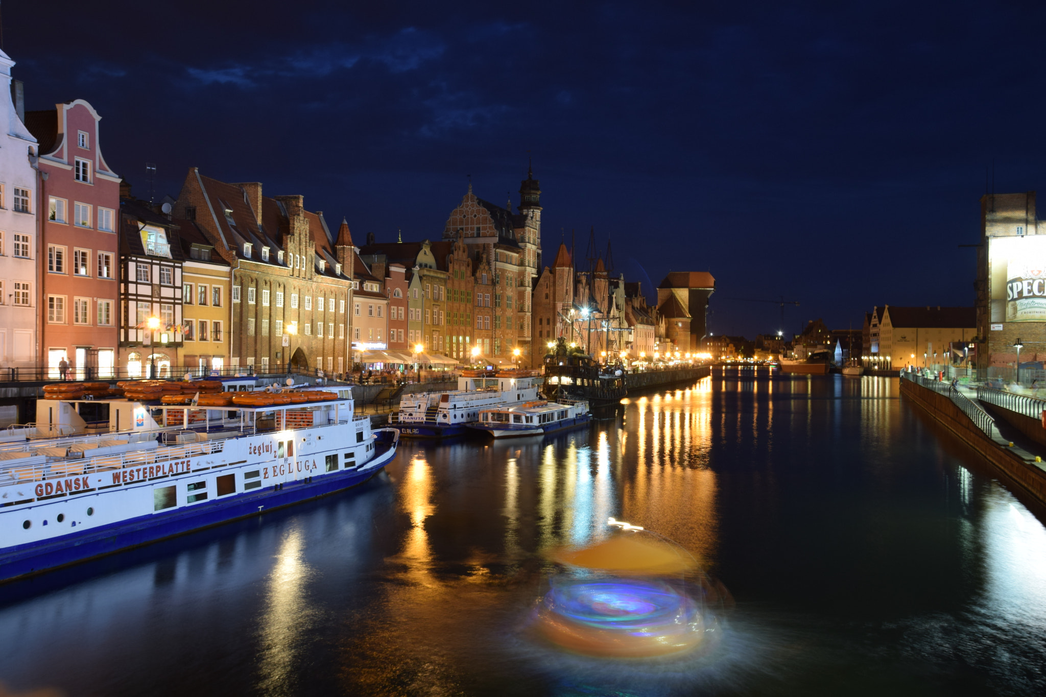 Sigma 18-200mm F3.5-6.3 II DC OS HSM sample photo. Gdansk at night3 photography