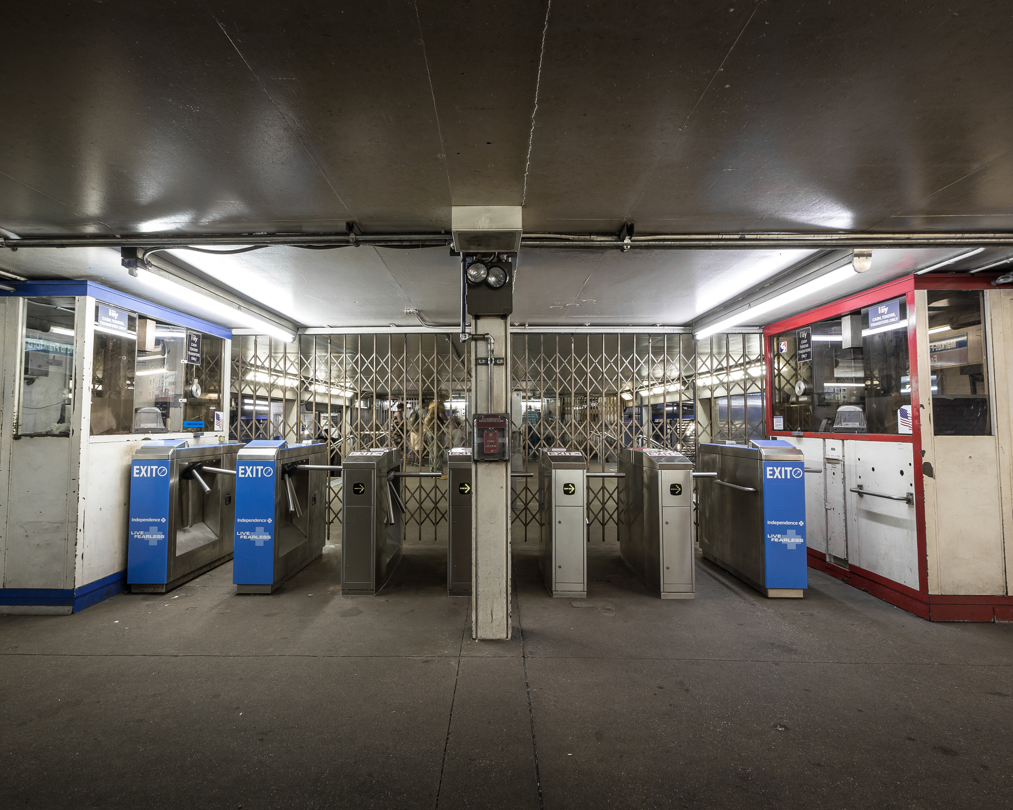 Canon EF-S 10-18mm F4.5–5.6 IS STM sample photo. 15th street station photography