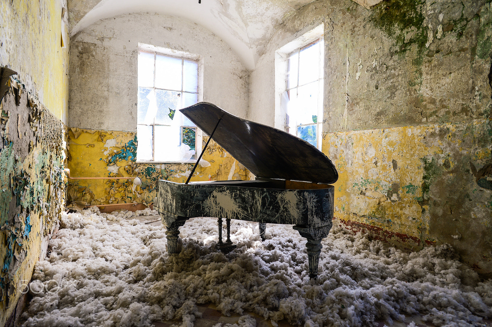 Nikon AF-S Nikkor 17-35mm F2.8D ED-IF sample photo. Piano photography