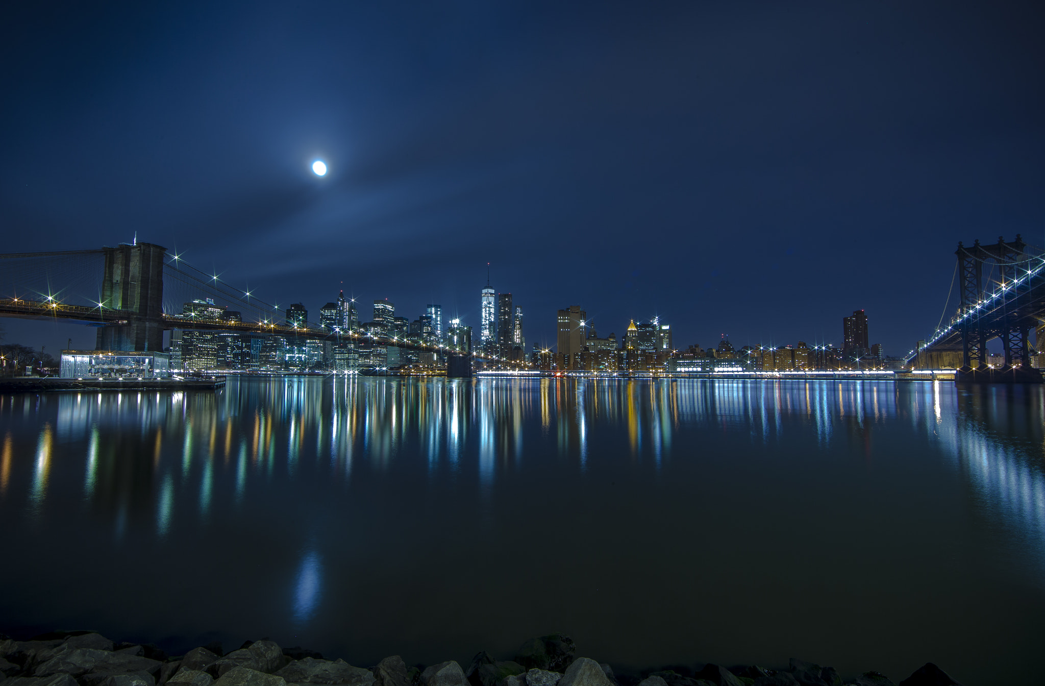 Canon EF 14mm F2.8L II USM sample photo. Christmas full moon photography