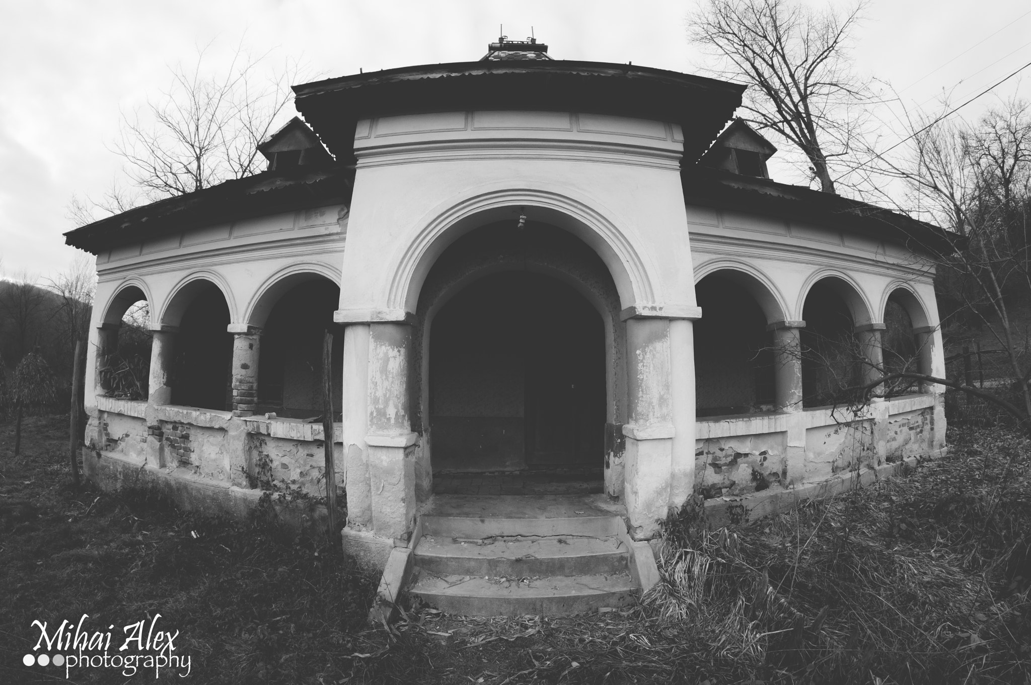 Nikon D3200 + Samyang 8mm F3.5 Aspherical IF MC Fisheye sample photo. House photography