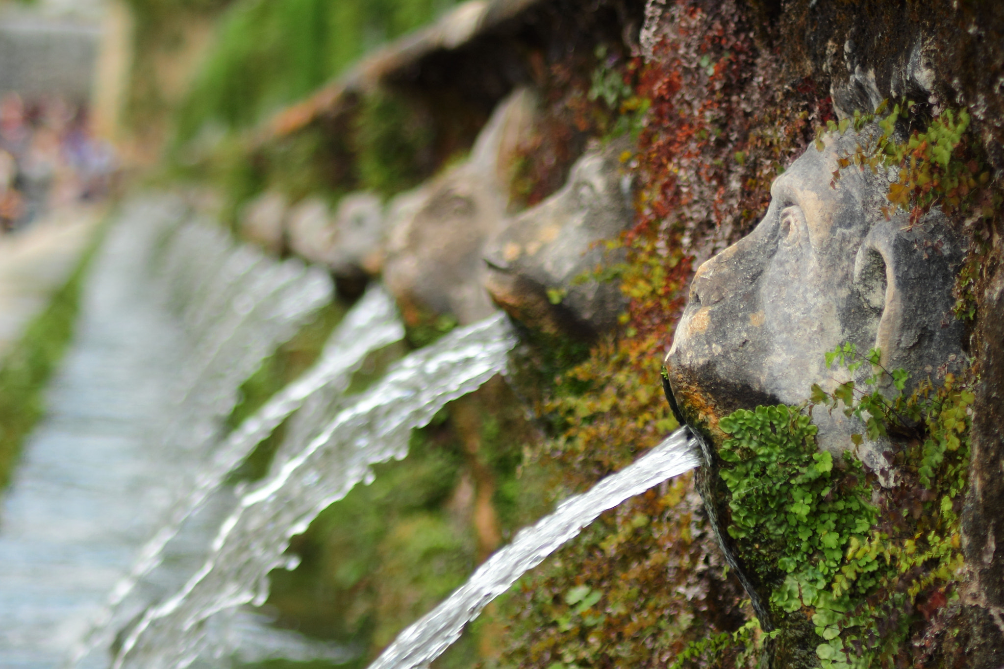 Canon EOS 60D + Canon EF 70-210mm f/4 sample photo. Hundred fountains photography