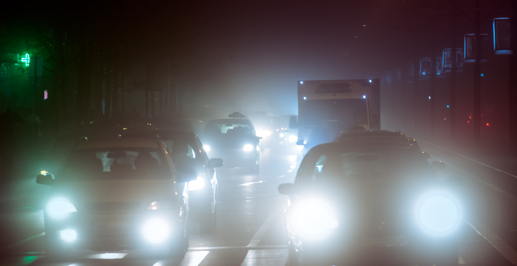 Canon EOS 600D (Rebel EOS T3i / EOS Kiss X5) sample photo. City fog (night) 2 photography