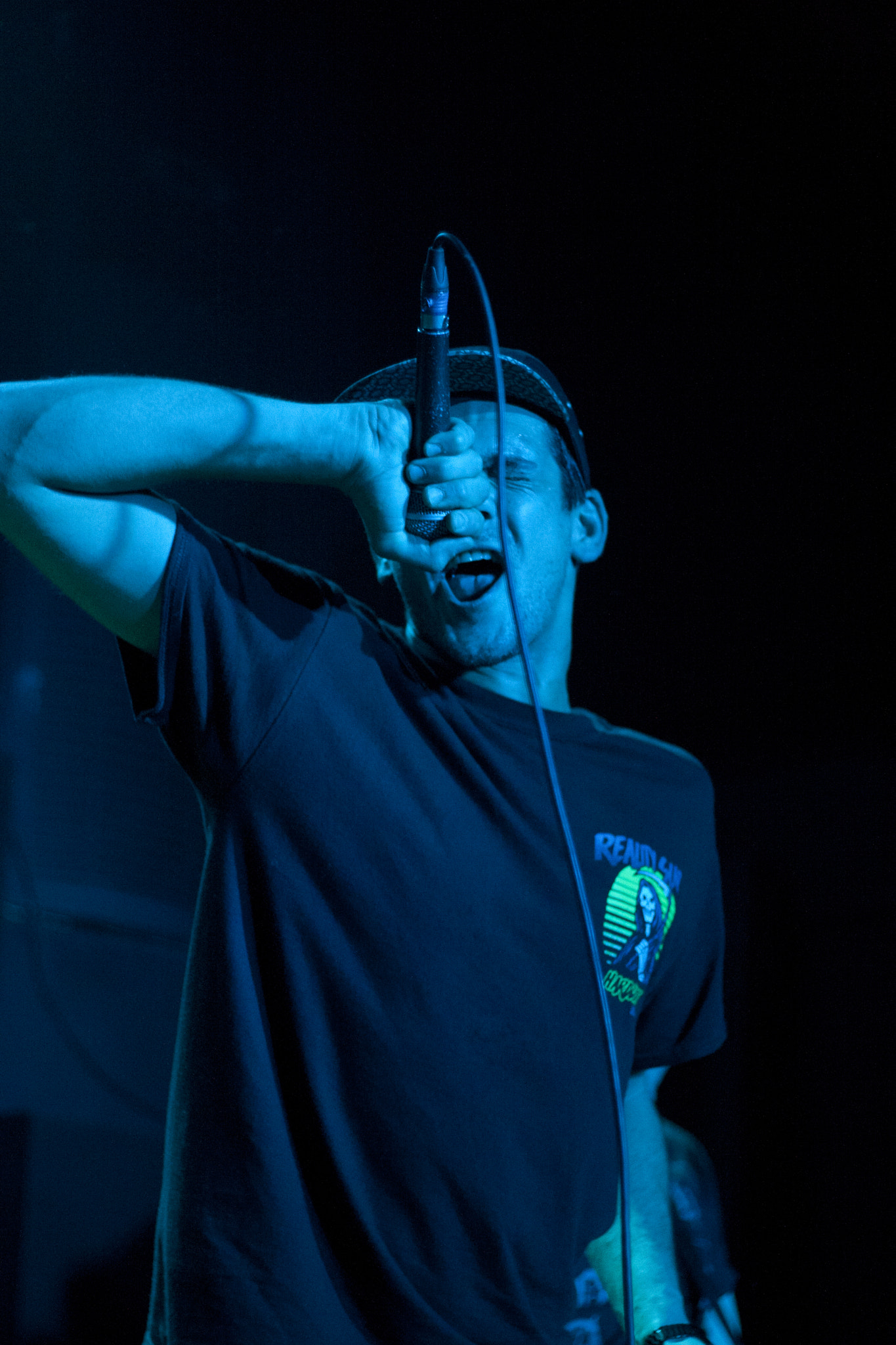 Canon EOS 30D + Canon EF 50mm F1.8 II sample photo. Shape @ musicbox lisboa. photography