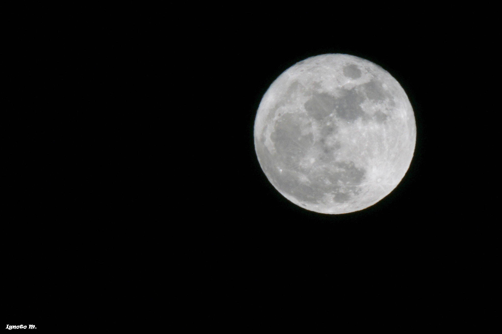 Tamron SP 70-300mm F4-5.6 Di USD sample photo. Lune du 25 decembre 2015 photography