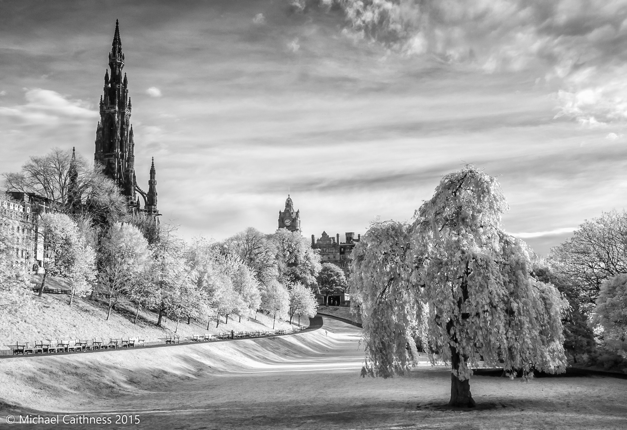 Canon EOS-1D Mark II sample photo. Princes street gardens photography