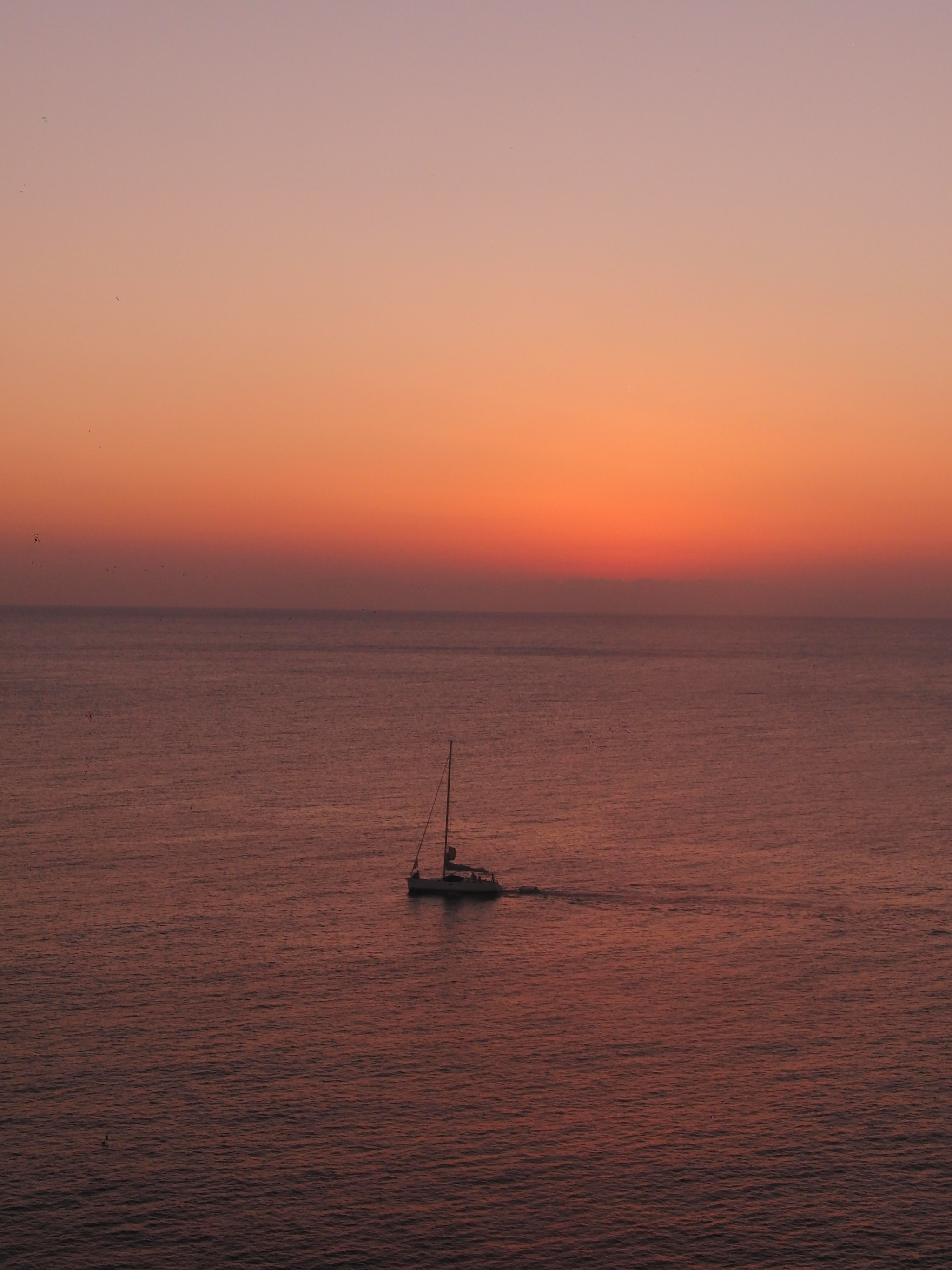 CASIO EX-F1 sample photo. Atardecer y barquito photography