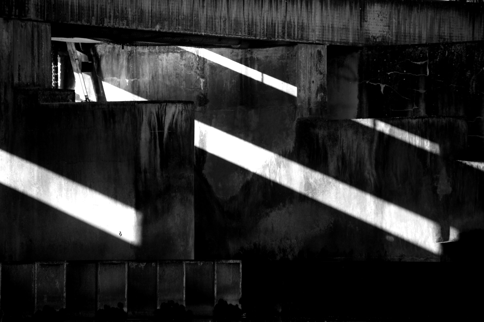 Sigma 18-200mm F3.5-6.3 II DC OS HSM sample photo. Shadowplay photography