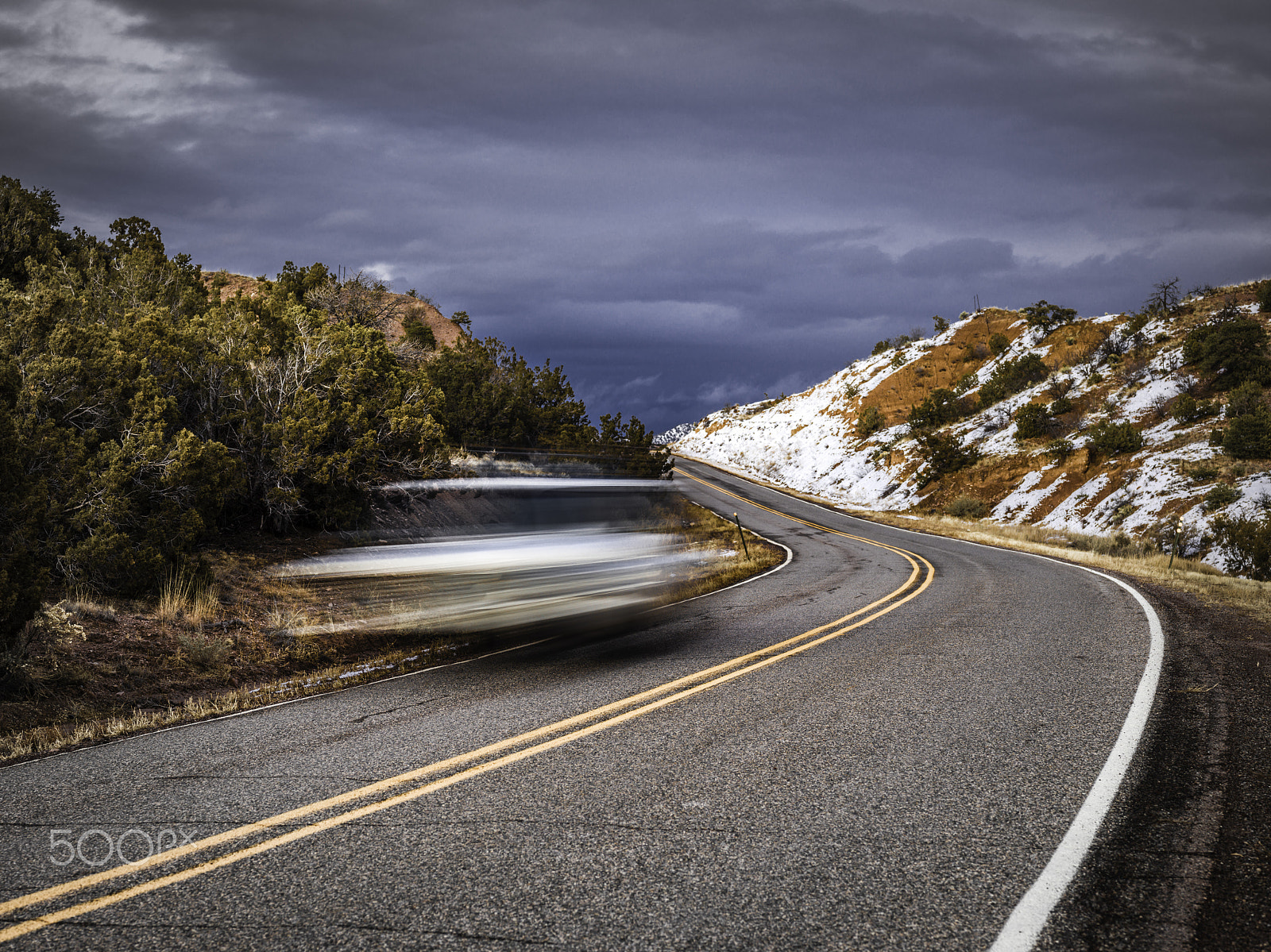 Hasselblad H5D + HC 80 sample photo. Tesuque driving photography