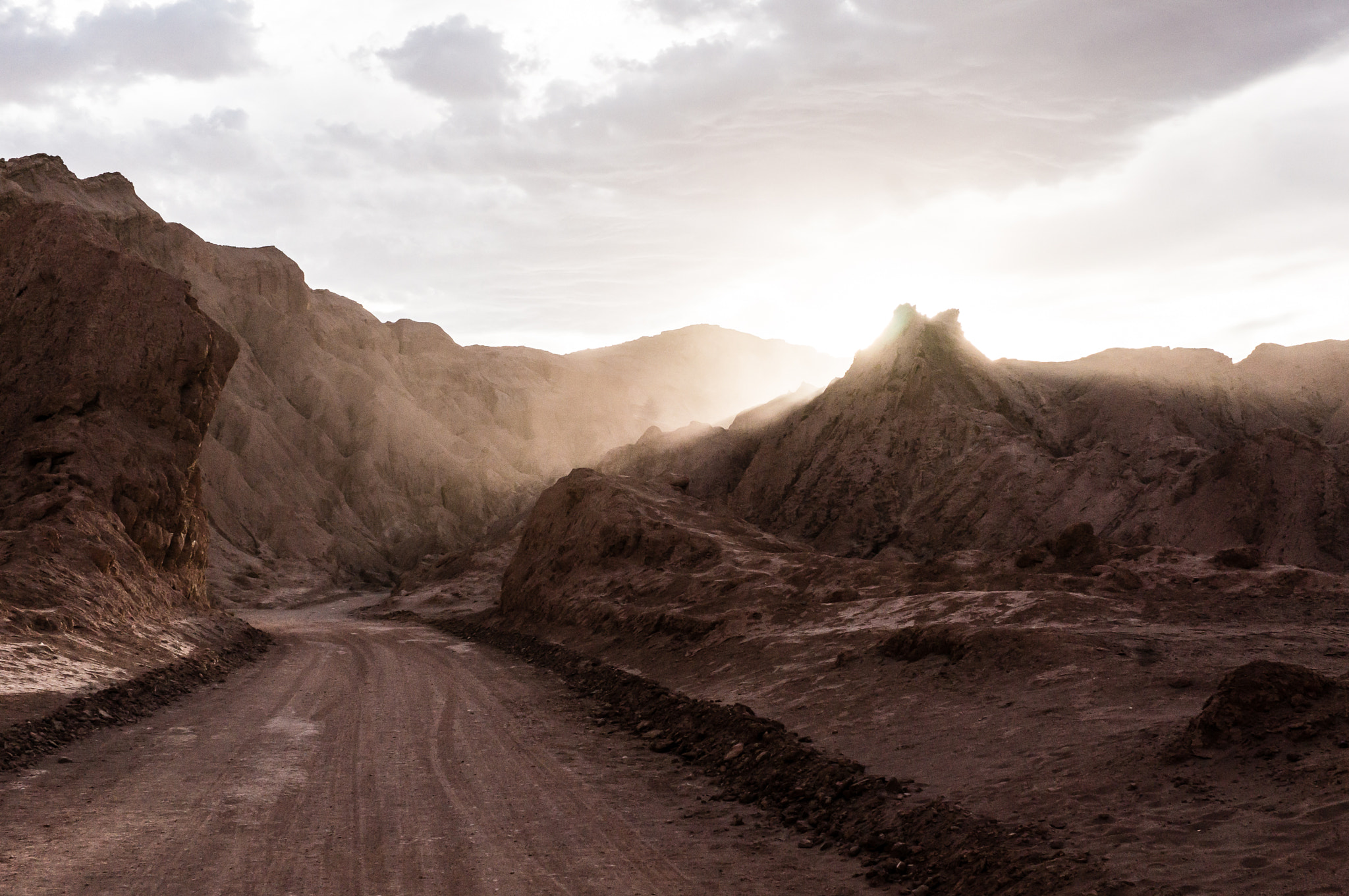 Sony Alpha NEX-6 + E 32mm F1.8 sample photo. Death valley sunset photography