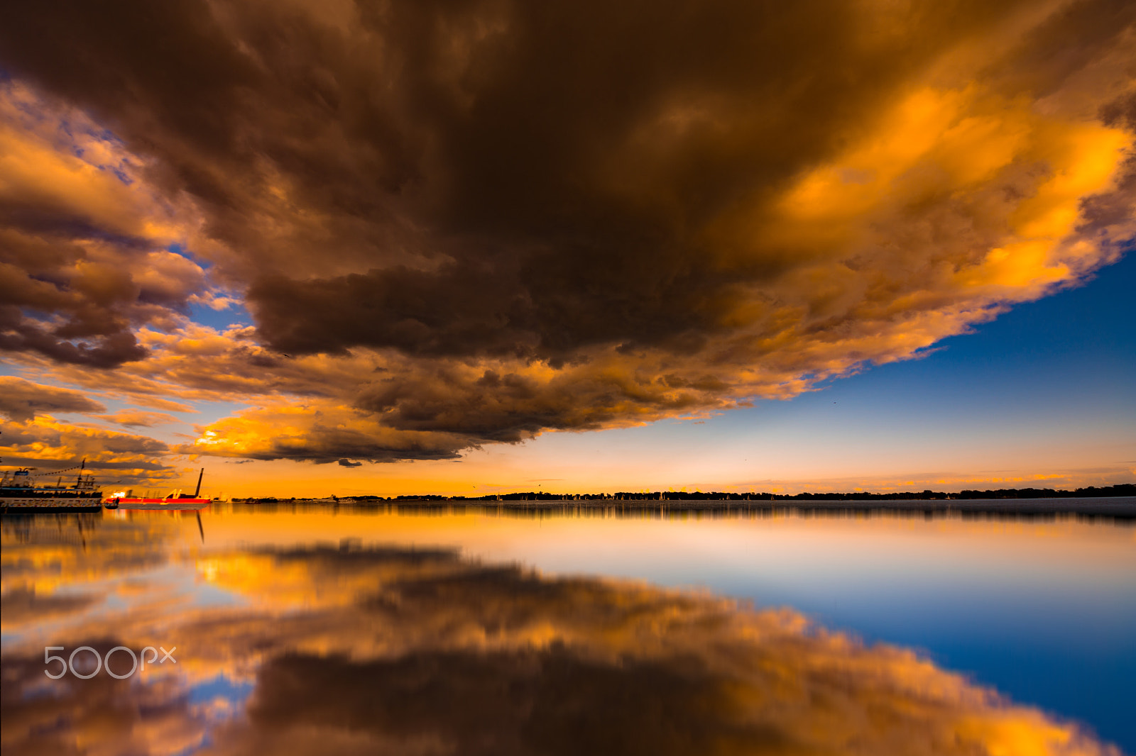 Sigma 8-16mm F4.5-5.6 DC HSM sample photo. Endless clouds 6 photography
