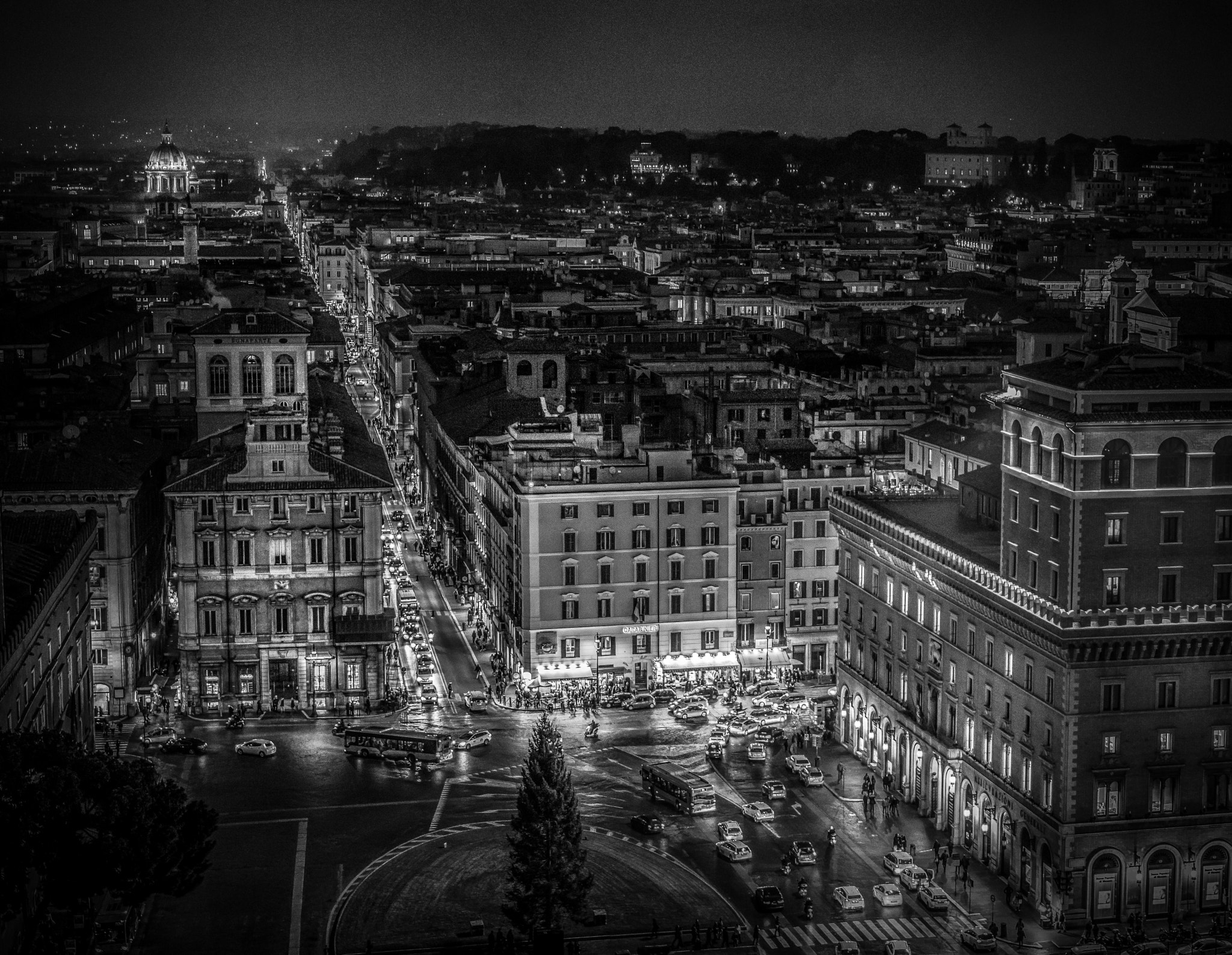 Panasonic Lumix G 42.5mm F1.7 ASPH Power OIS sample photo. Rome in black and white photography