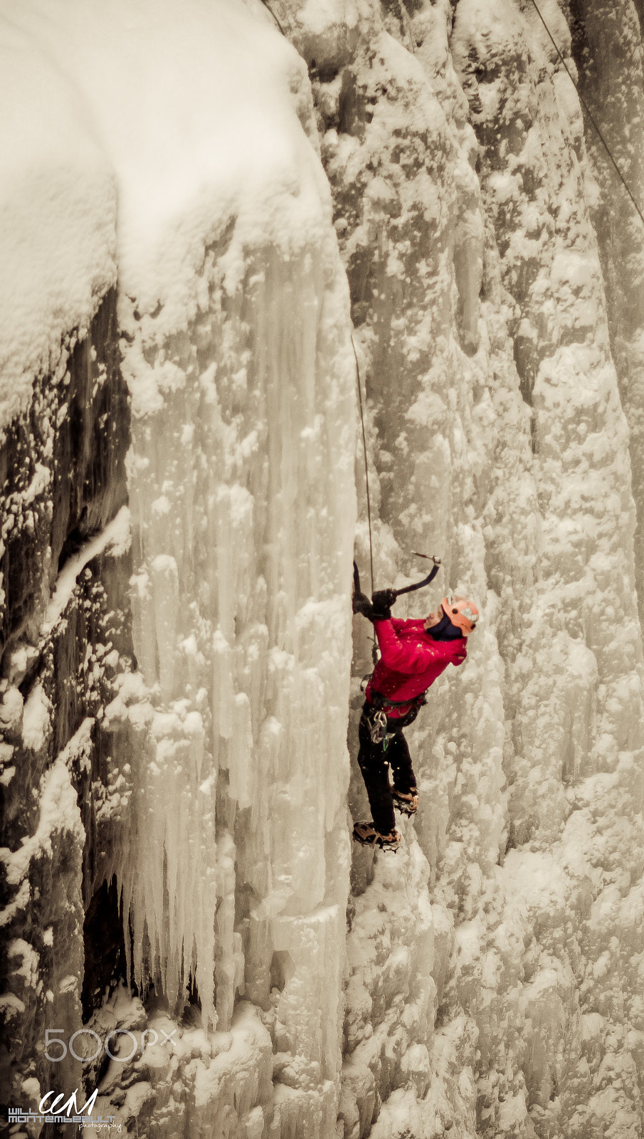 Nikon D610 + AF Nikkor 85mm f/1.8 sample photo. Ice climb photography