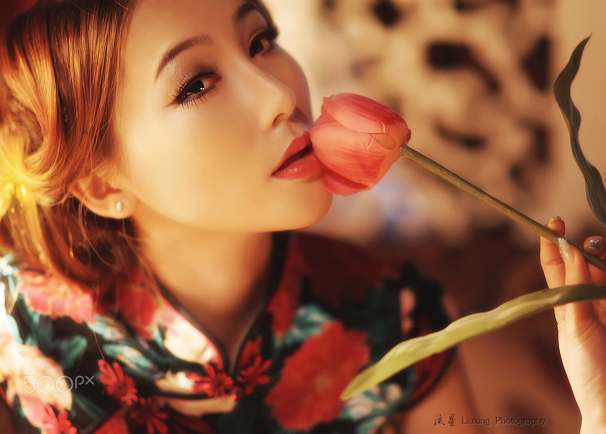 Sony Planar T* 85mm F1.4 ZA sample photo. 女人花 photography