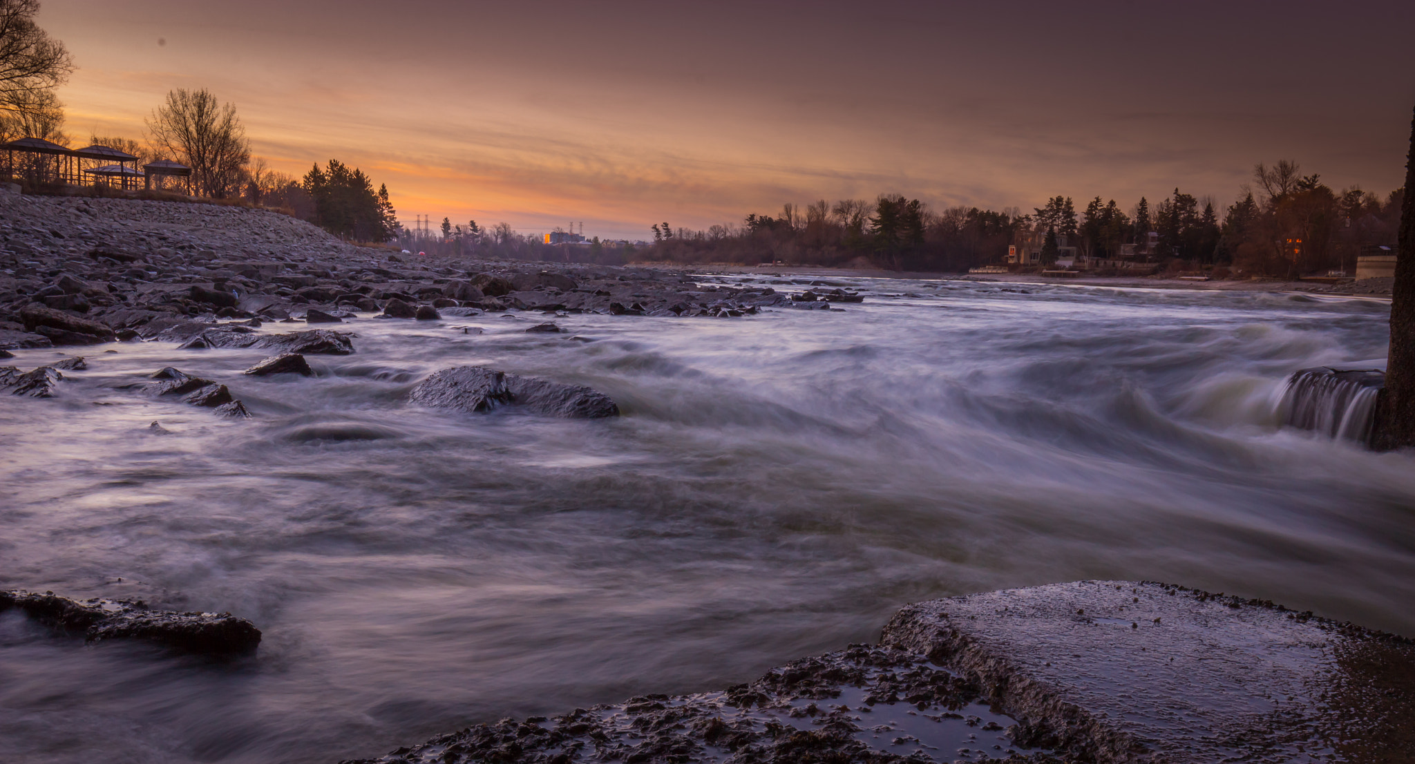 Canon EOS 600D (Rebel EOS T3i / EOS Kiss X5) + Canon EF 16-35mm F4L IS USM sample photo. Raging rideau photography