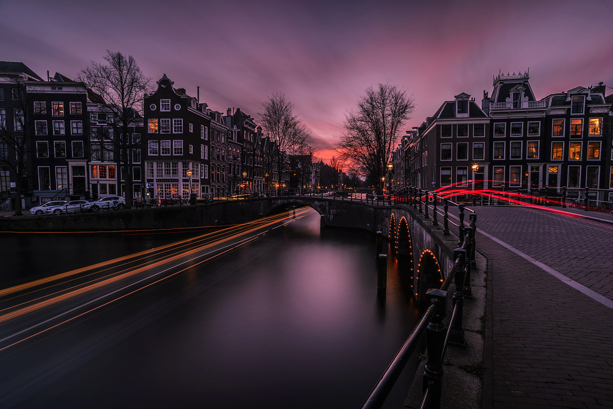 Nikon D610 + AF Nikkor 18mm f/2.8D sample photo. Twilight cityscape photography