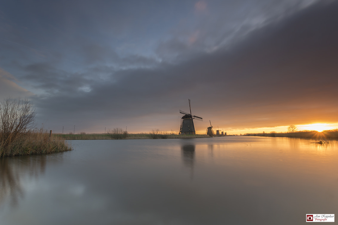 Sony ILCA-77M2 + Sigma 10-20mm F3.5 EX DC HSM sample photo. Sunrise kinderdijk photography