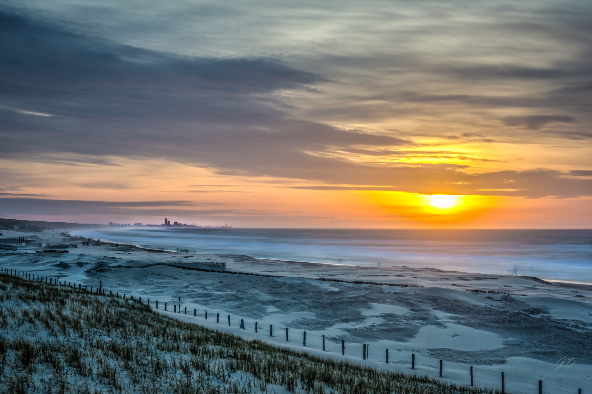 Sony SLT-A77 + 17-50mm F2.8 sample photo. Christmas beach sundown photography