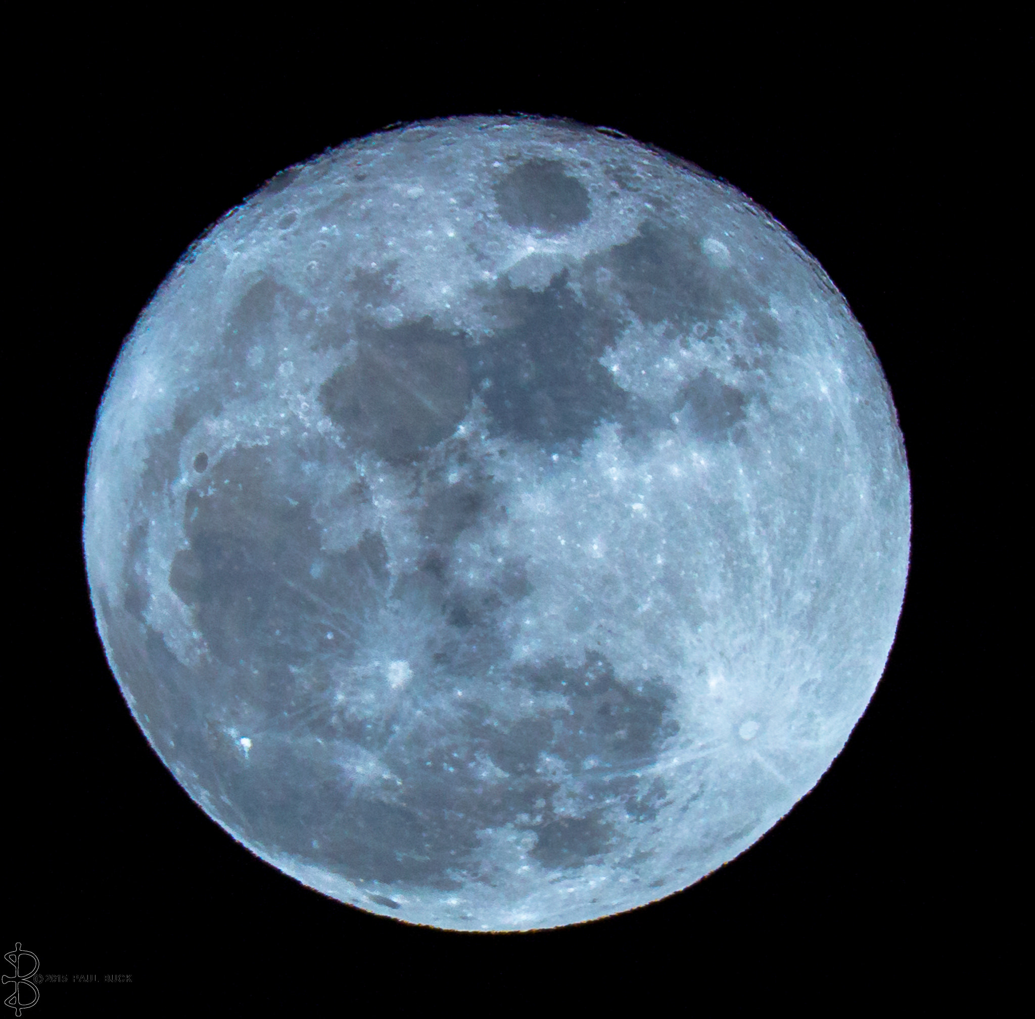 Canon EOS 650D (EOS Rebel T4i / EOS Kiss X6i) + Tamron SP 150-600mm F5-6.3 Di VC USD sample photo. Star wars christmas day full moon photography