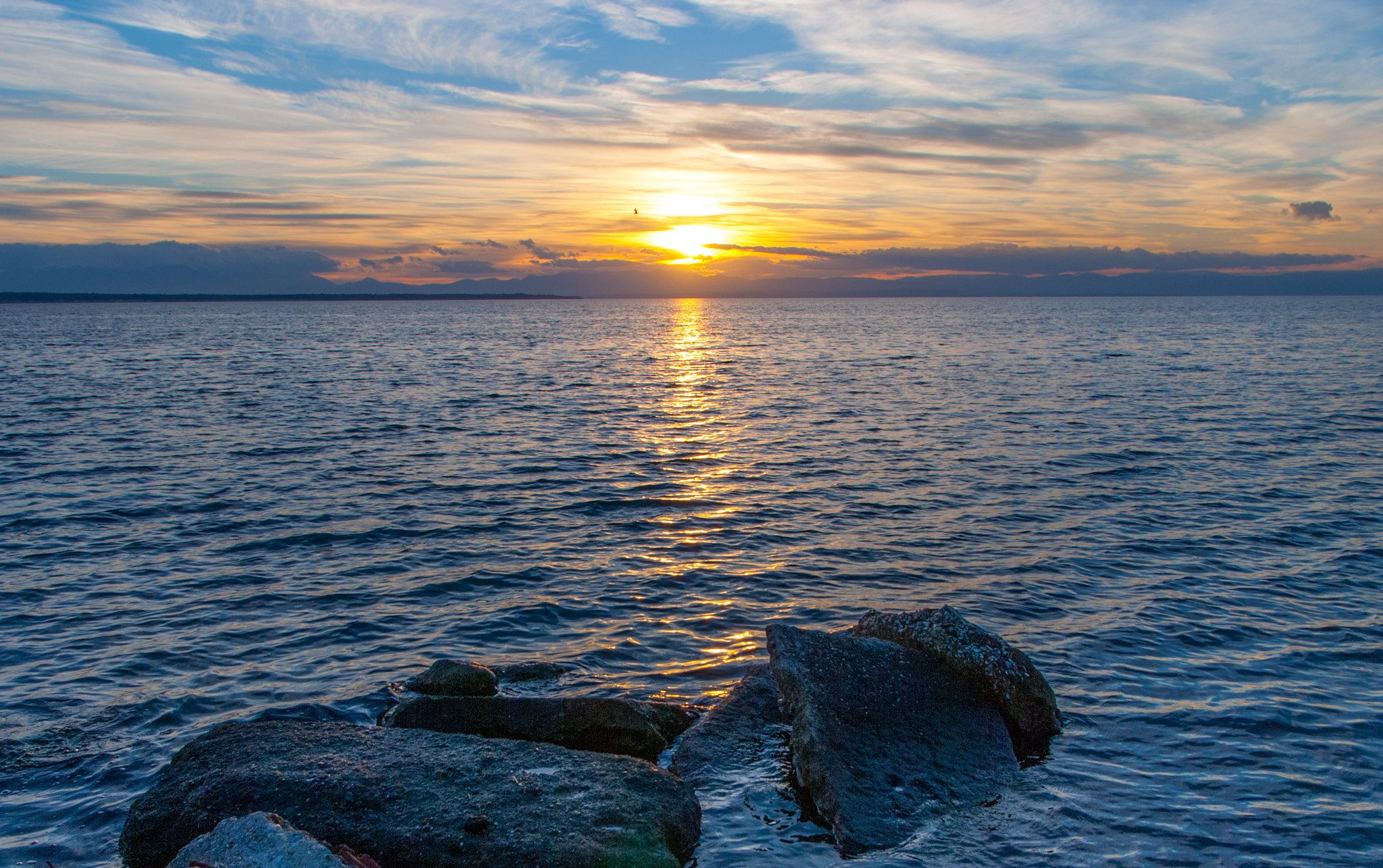 Sigma 17-70mm F2.8-4 DC Macro OS HSM sample photo. Sunset on the rocks photography