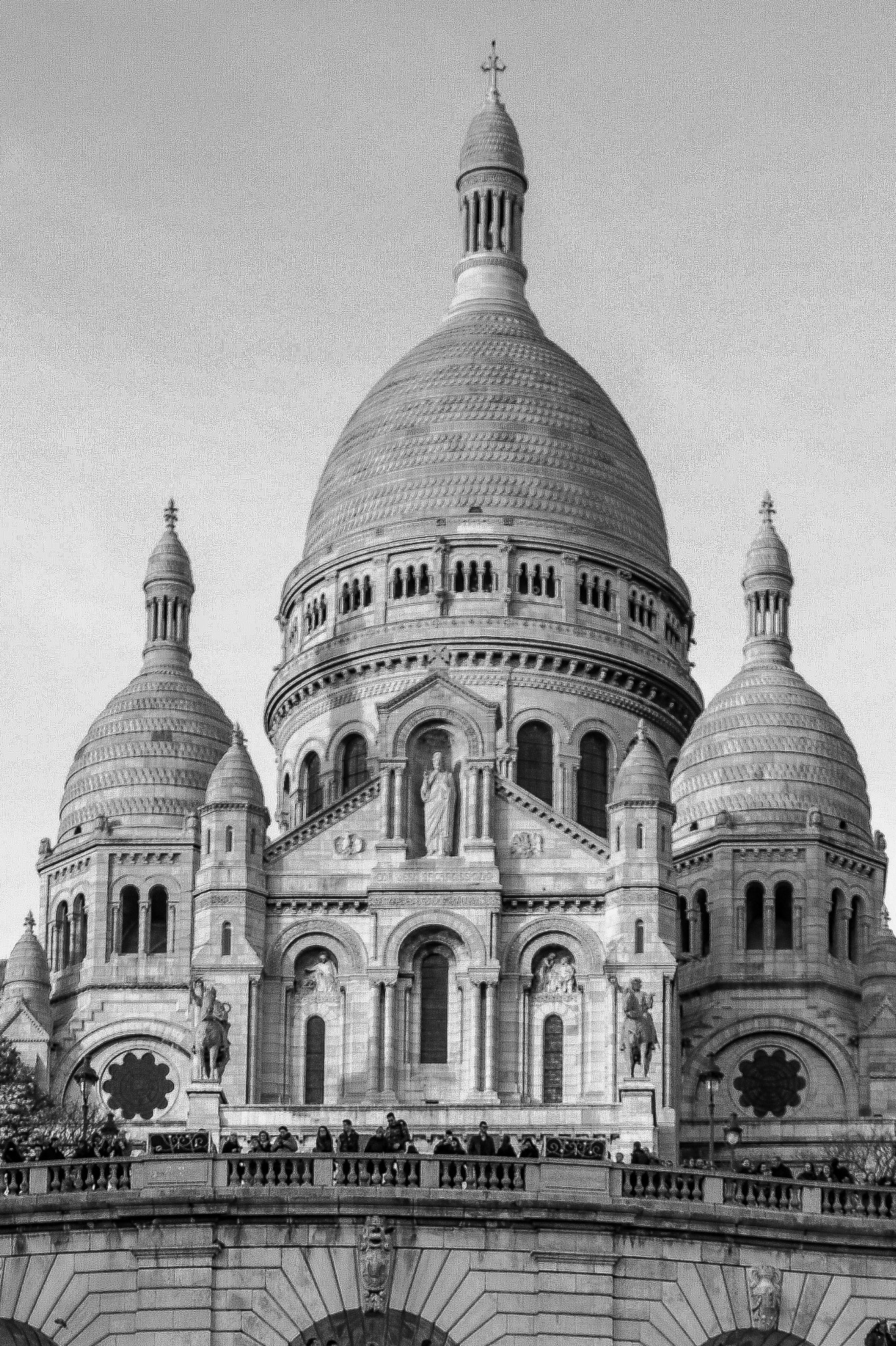 Nikon D610 + AF Zoom-Nikkor 35-70mm f/2.8 sample photo. Paris photography