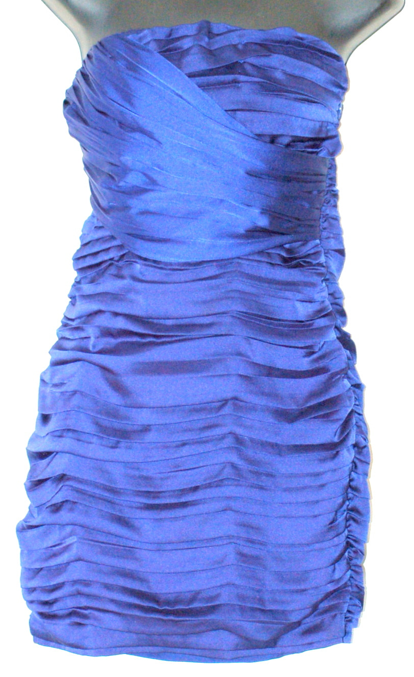Nikon AF Nikkor 70-300mm F4-5.6G sample photo. E-commerce/product....blue dress photography