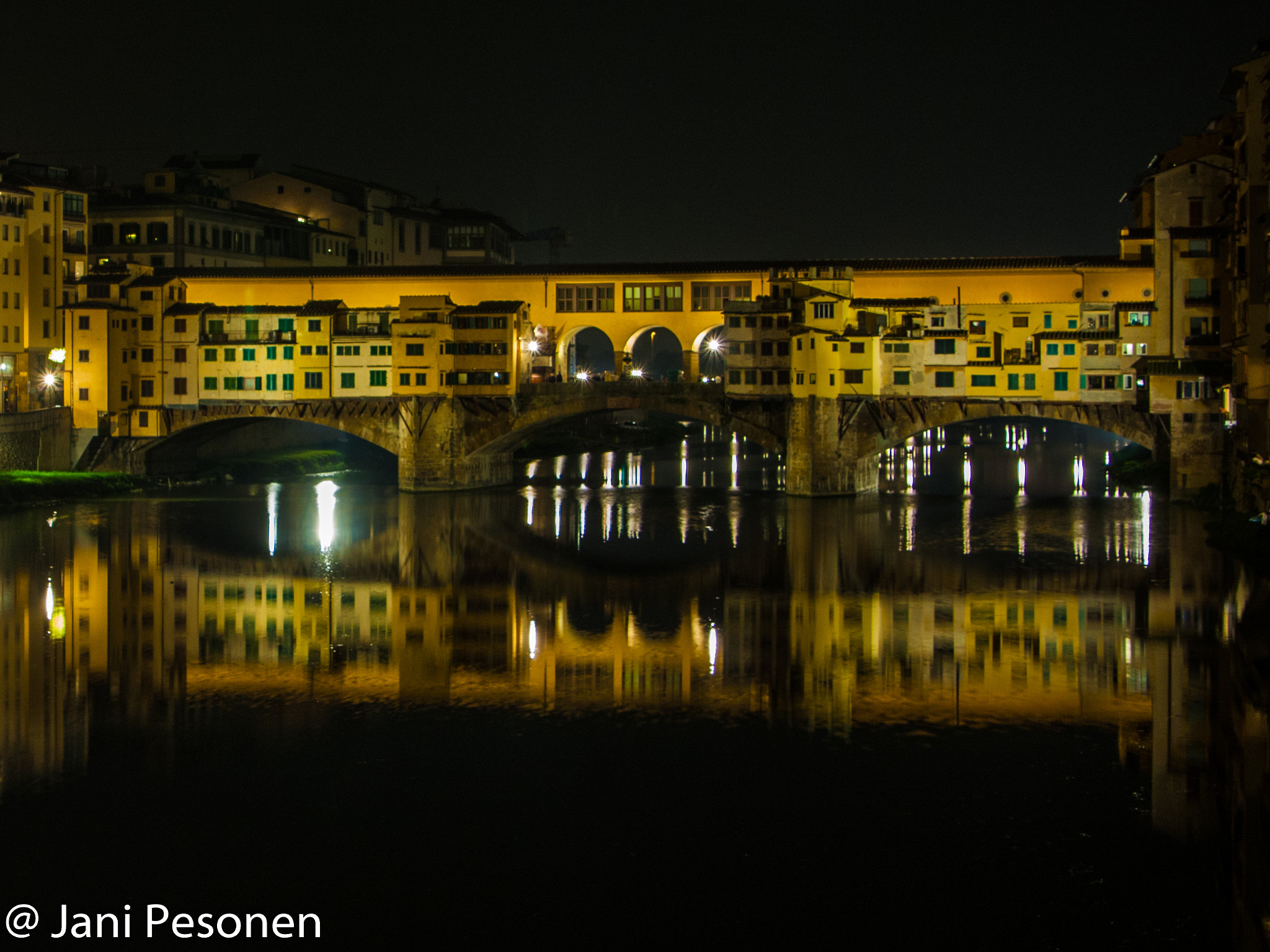 Canon EOS 450D (EOS Rebel XSi / EOS Kiss X2) + Tamron AF 28-75mm F2.8 XR Di LD Aspherical (IF) sample photo. Nighttime ponte vecchio photography