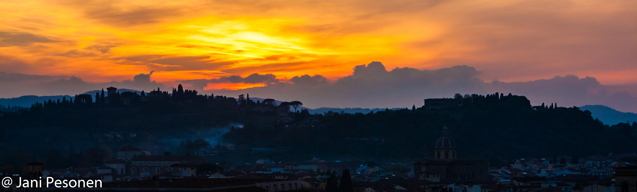 Canon EOS 450D (EOS Rebel XSi / EOS Kiss X2) + Tamron AF 28-75mm F2.8 XR Di LD Aspherical (IF) sample photo. Sunset colour over firenze photography