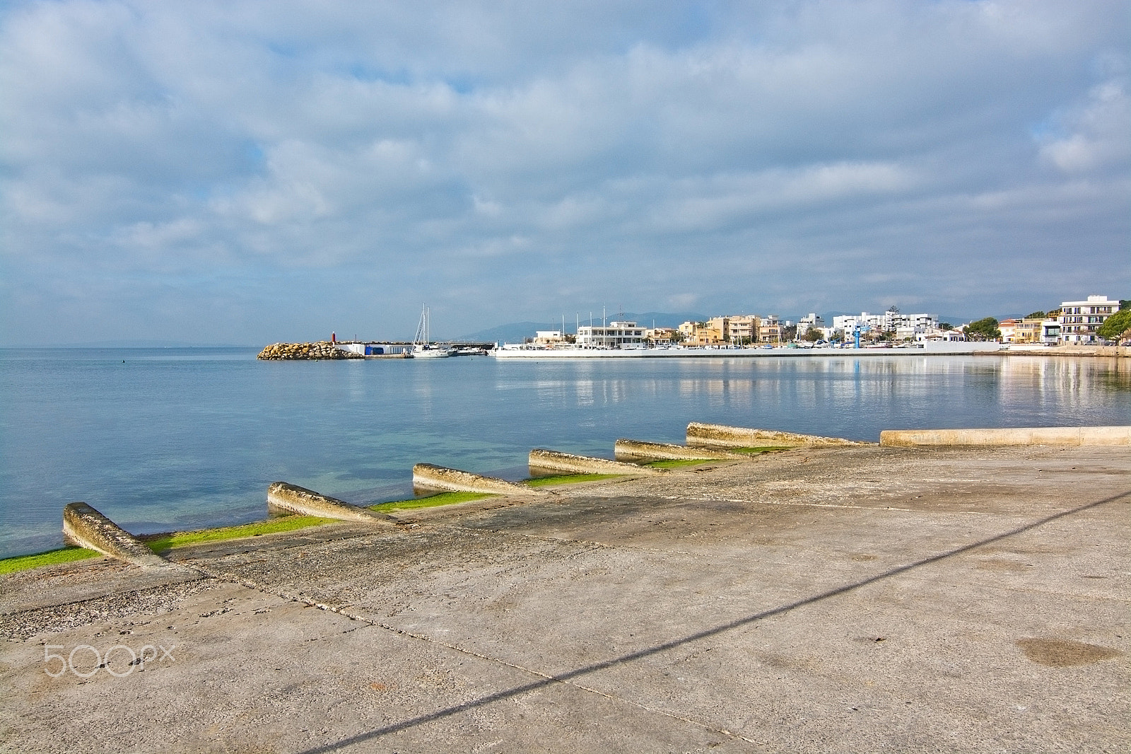 FSA-L2, EDG 65, 800mm F13 G sample photo. Boat launching ramp photography