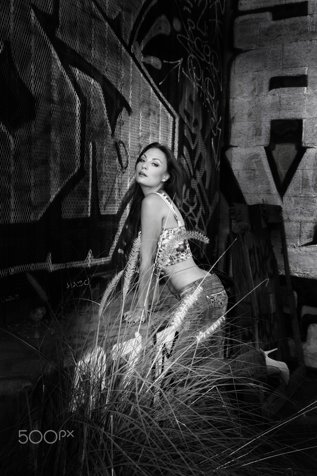 Canon EOS-1Ds Mark II sample photo. Elana in east la photography