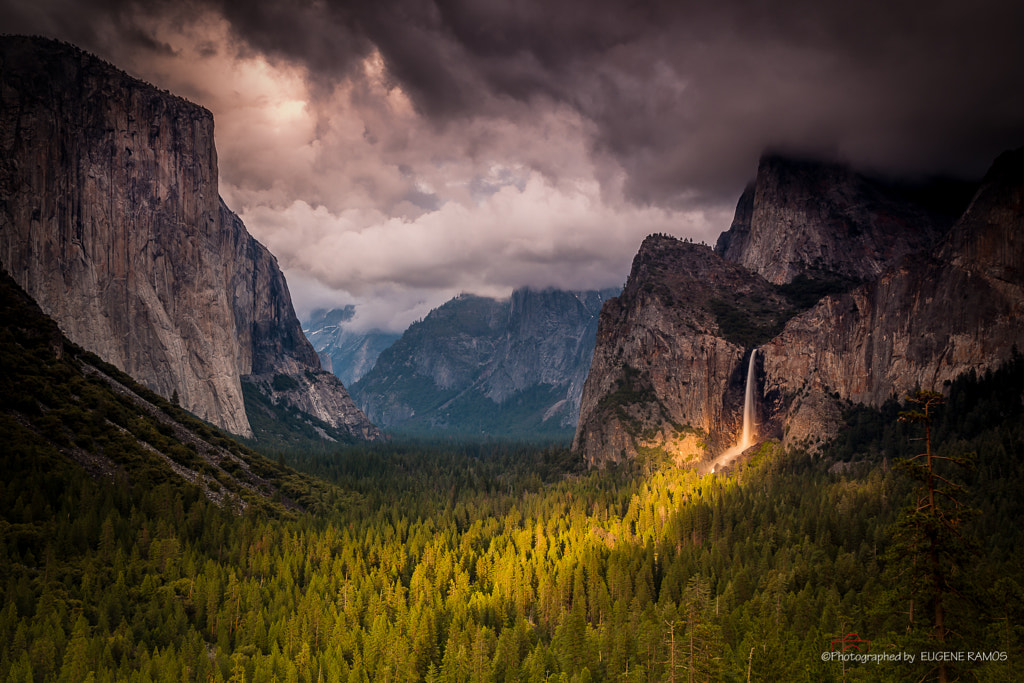 The Tunnel View SpotLight