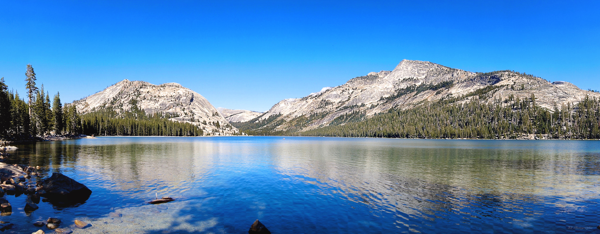 Sony SLT-A57 + Sony DT 18-55mm F3.5-5.6 SAM II sample photo. Yosemite lake photography