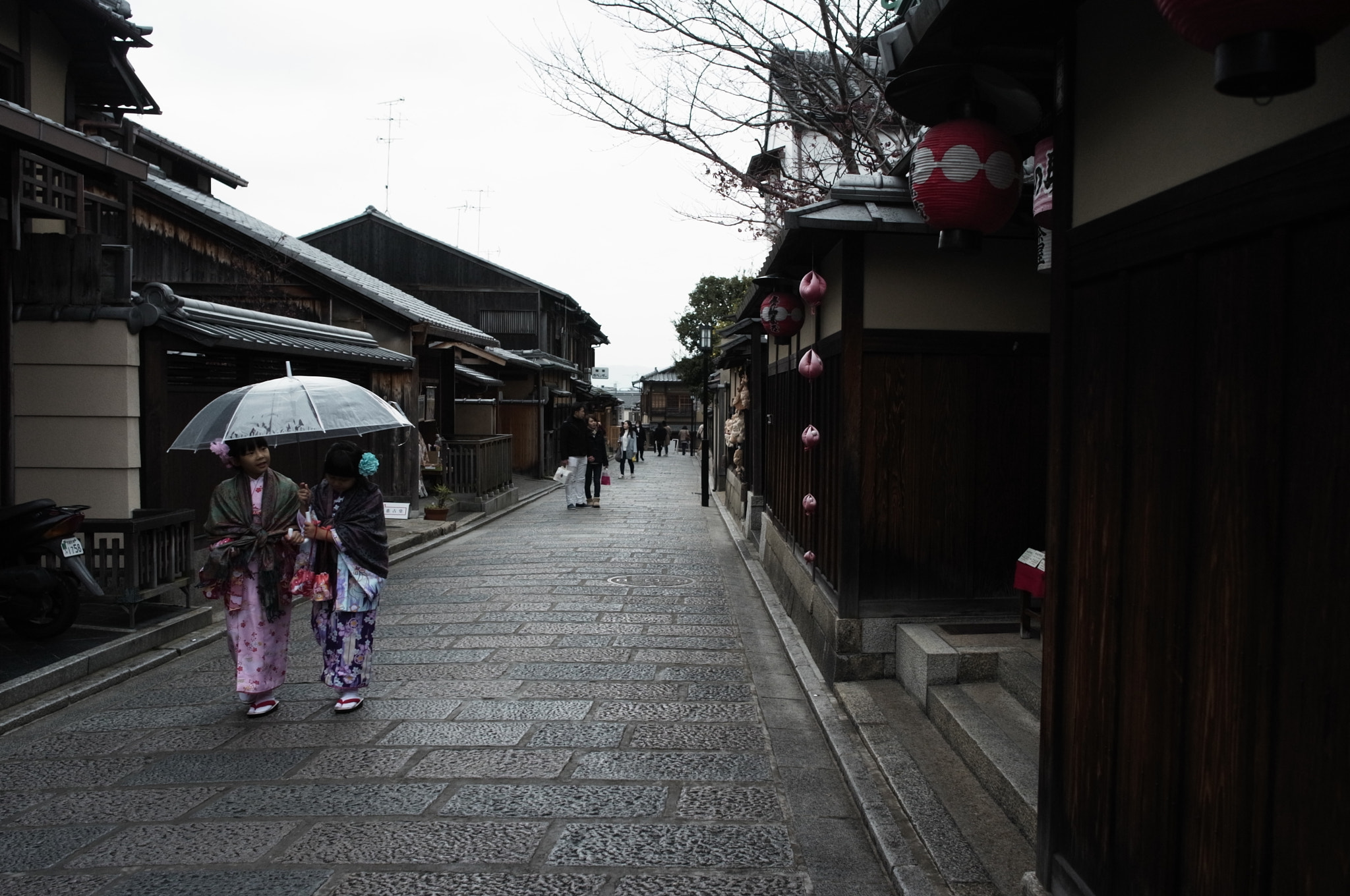 GR LENS A12 28mm F2.5 sample photo. Kyoto street photography