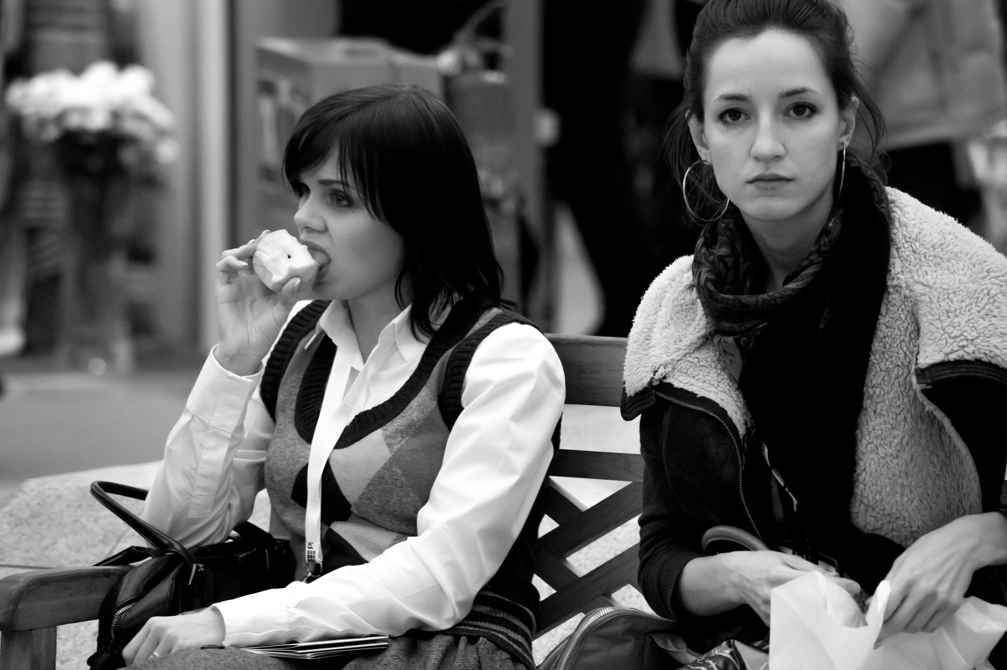 Sony Alpha DSLR-A380 sample photo. Girlfriends? photography