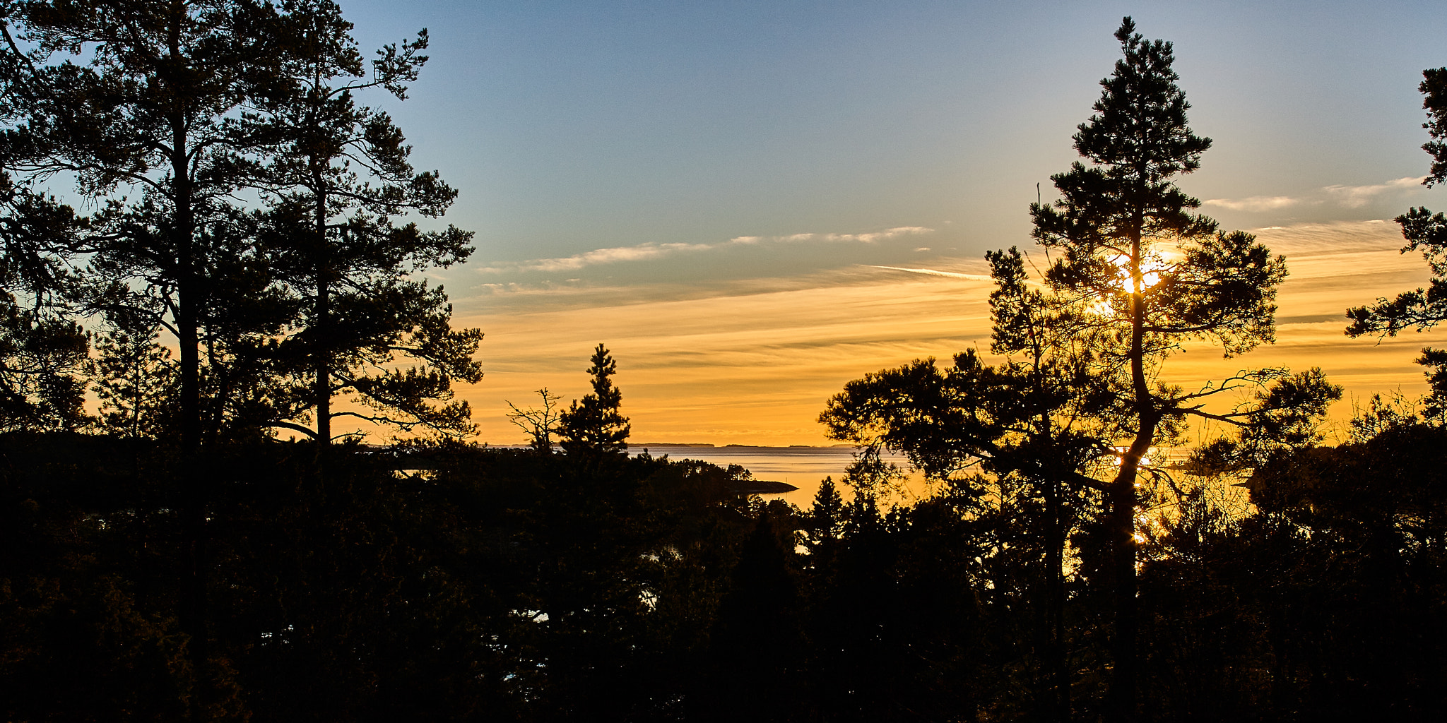 Canon EF 20-35mm f/2.8L sample photo. View over the sea photography