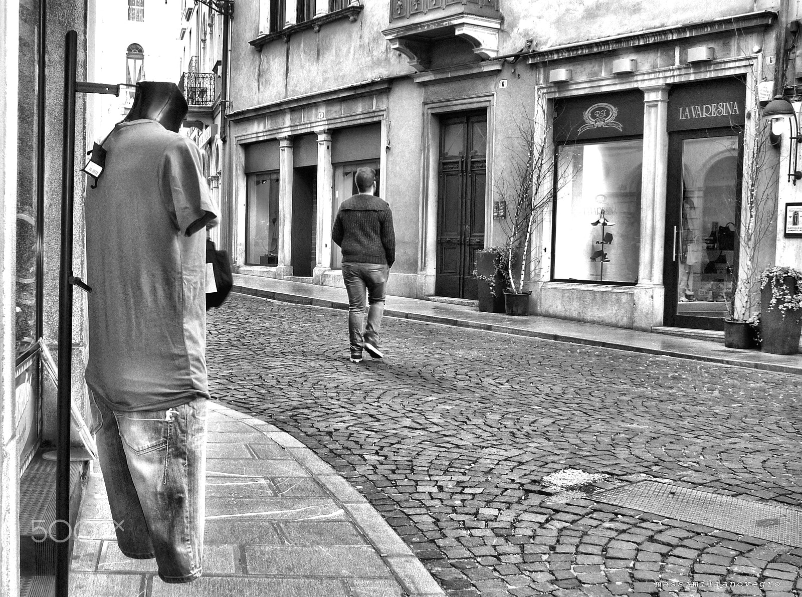Panasonic DMC-FS62 sample photo. A cosa pensano i manichini ? photography