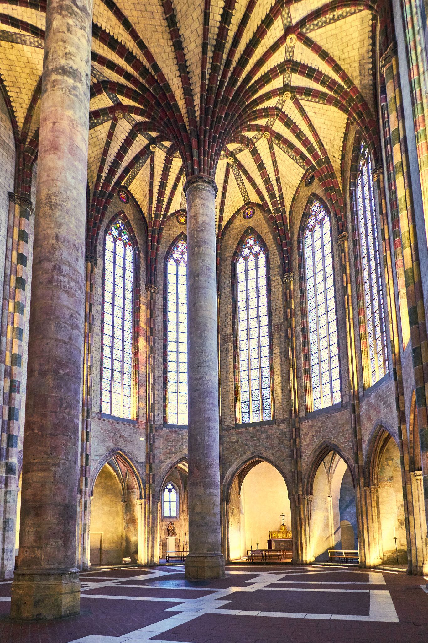 FE 21mm F2.8 sample photo. Couvent des jacobins photography