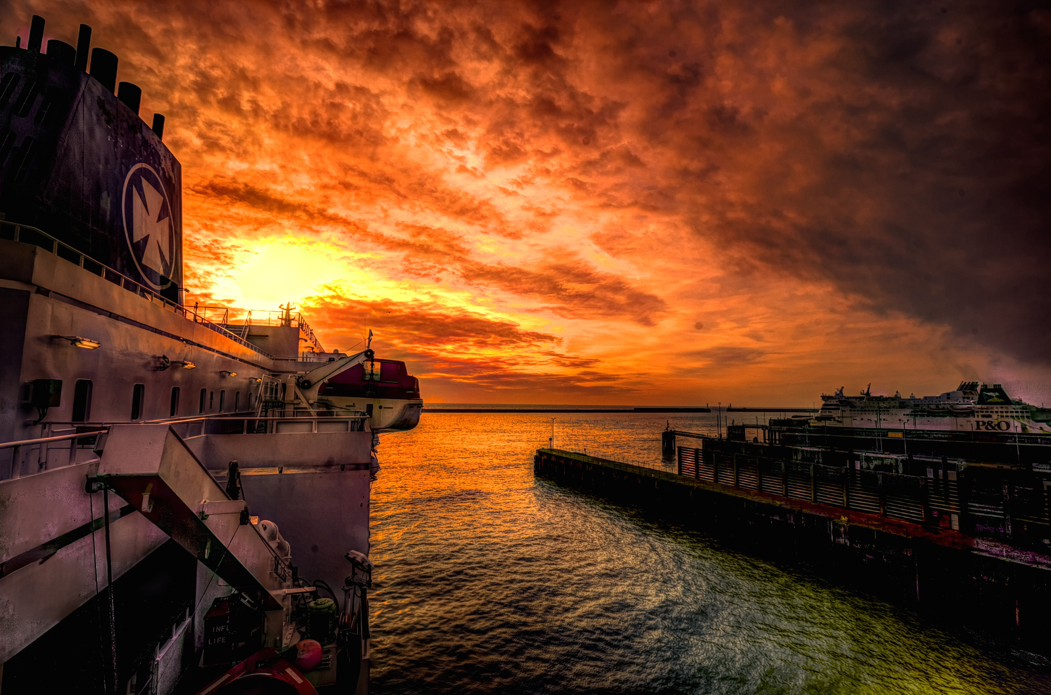 Canon EOS 5D + Canon EF 16-35mm F4L IS USM sample photo. Ferry in dover. photography