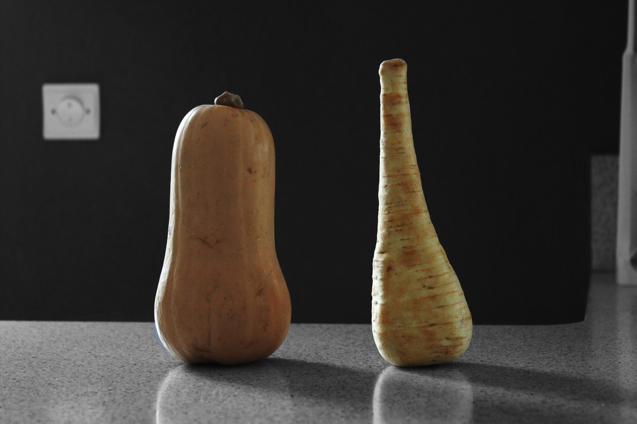 Canon EOS 500D (EOS Rebel T1i / EOS Kiss X3) + Canon EF 28-135mm F3.5-5.6 IS USM sample photo. Butternut squash & parsnip photography