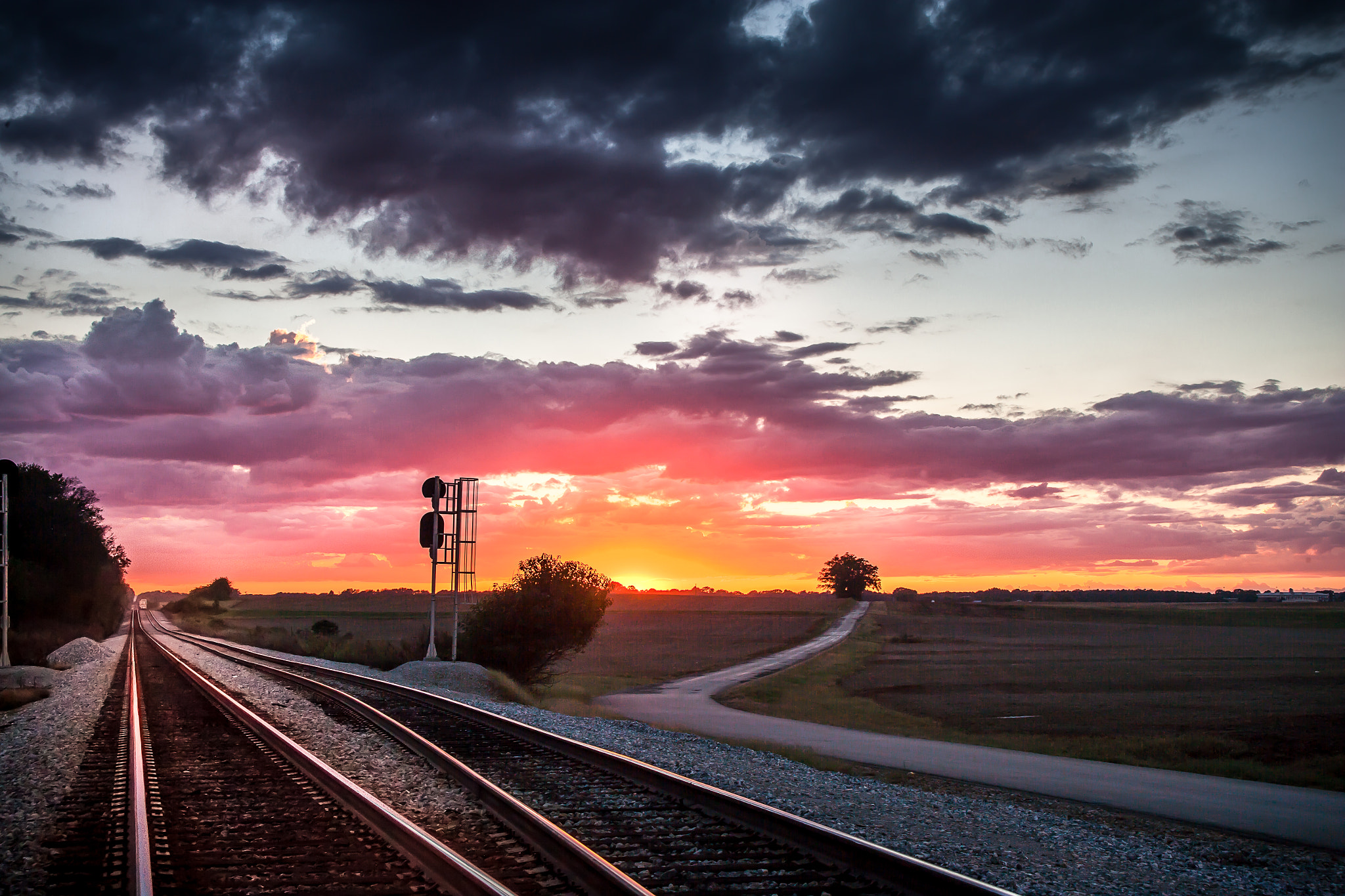 Canon EF 28-80mm f/2.8-4L sample photo. Evening blush photography