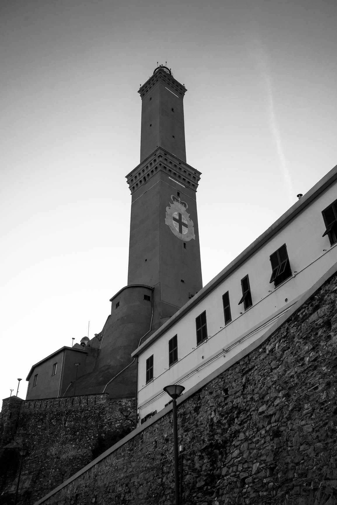Sigma AF 10-20mm F4-5.6 EX DC sample photo. La lanterna photography