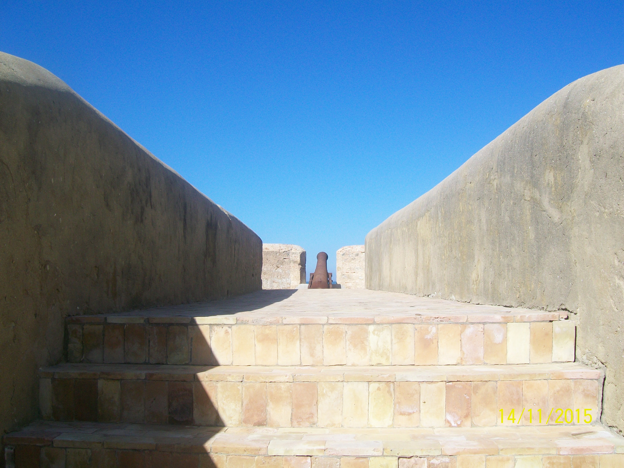 Kodak EASYSHARE C1013 DIGITAL CAMERA sample photo. Road to a gunner photography
