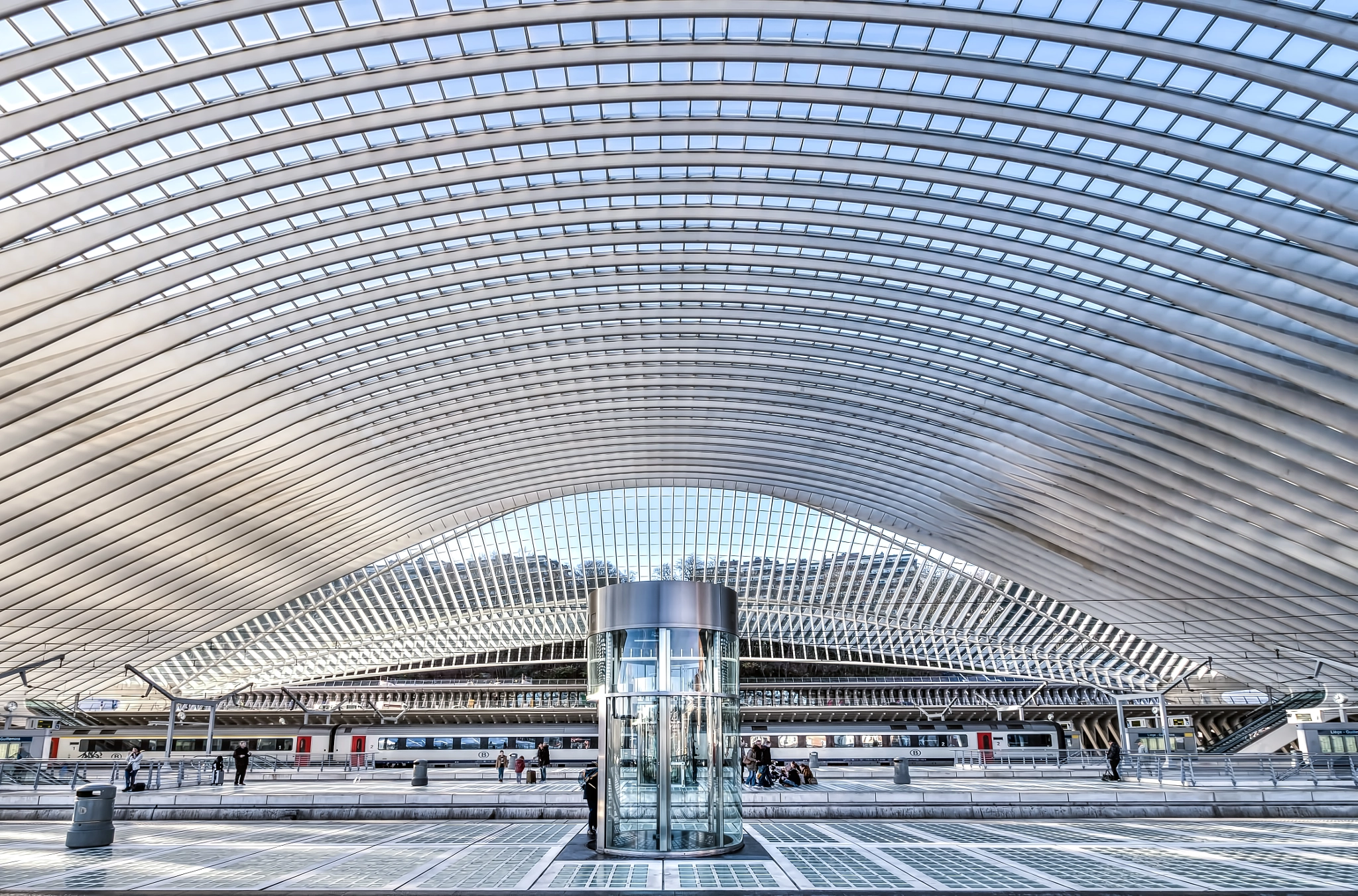 Sony SLT-A57 + Sigma 10-20mm F3.5 EX DC HSM sample photo. Gare de liege-guillemins - liege, guillemins stati photography