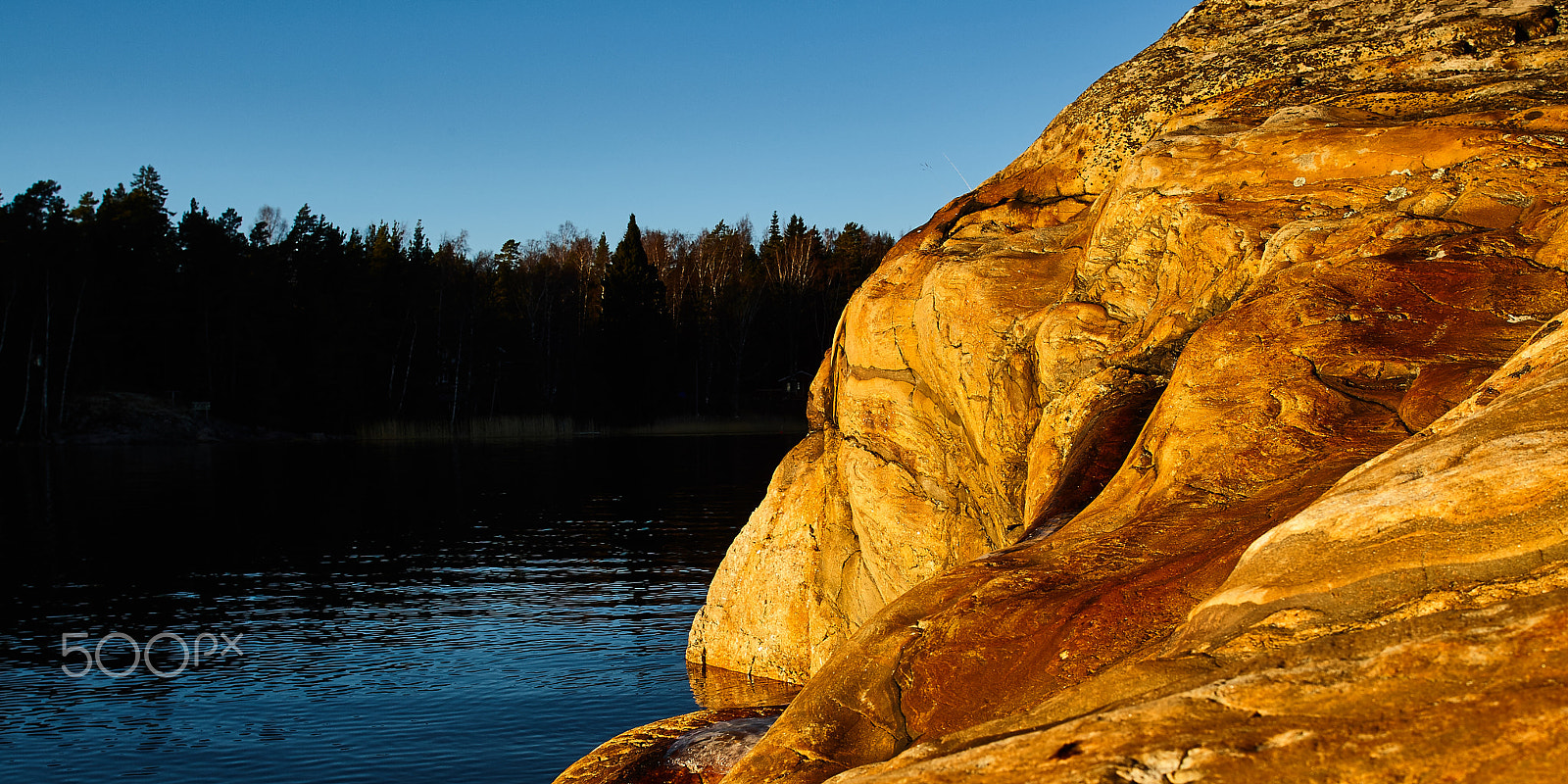 Canon EF 20-35mm f/2.8L sample photo. Smoothened by ice and water photography