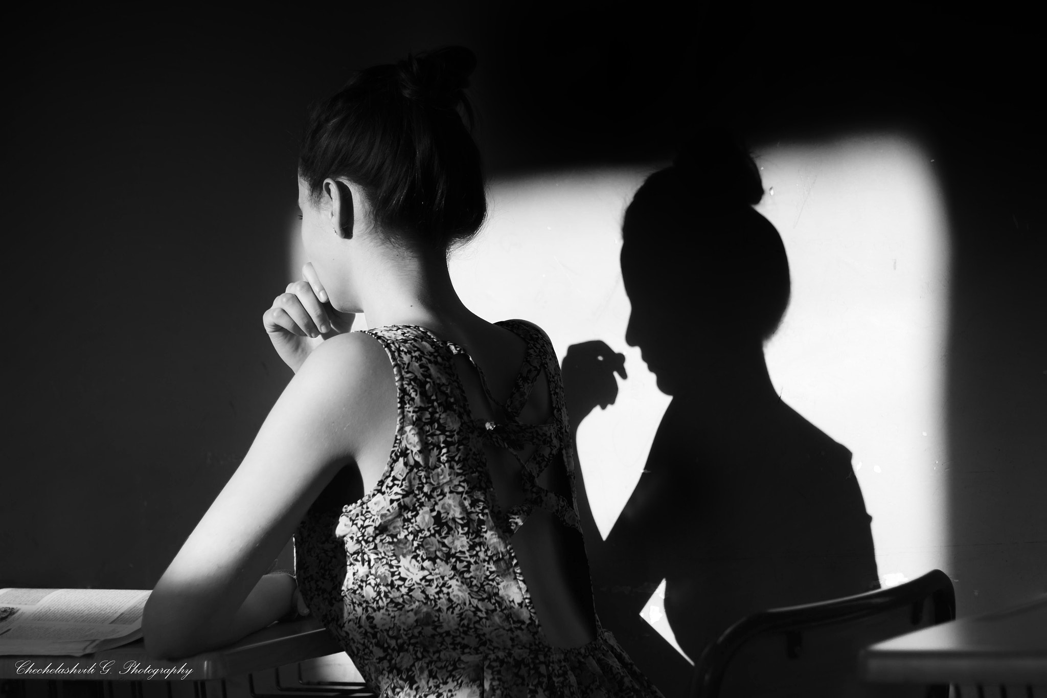Canon EOS 60D + Canon EF 50mm f/1.8 sample photo. Shadow photography